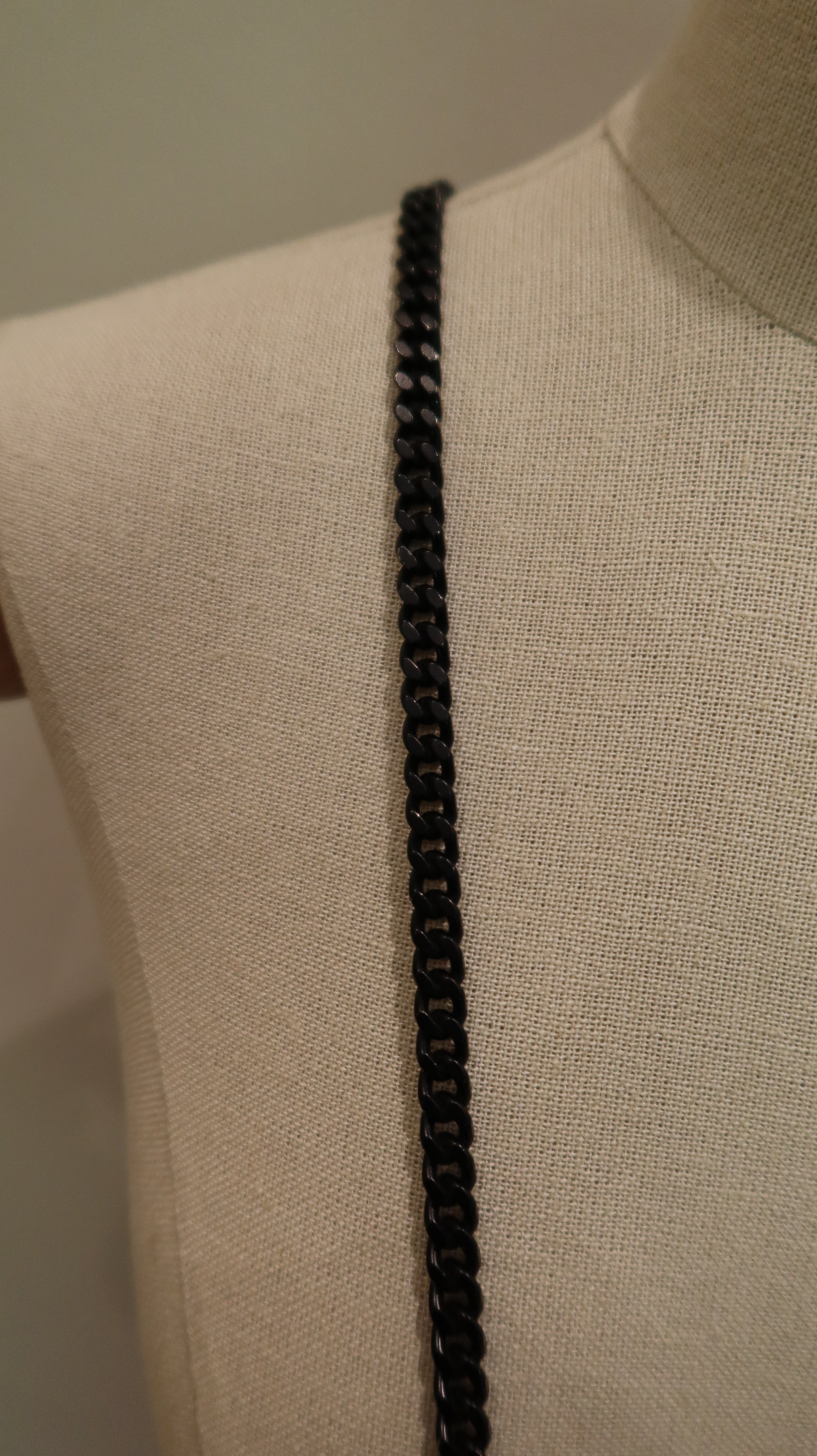 Balenciaga Hourglass Wallet On Chain