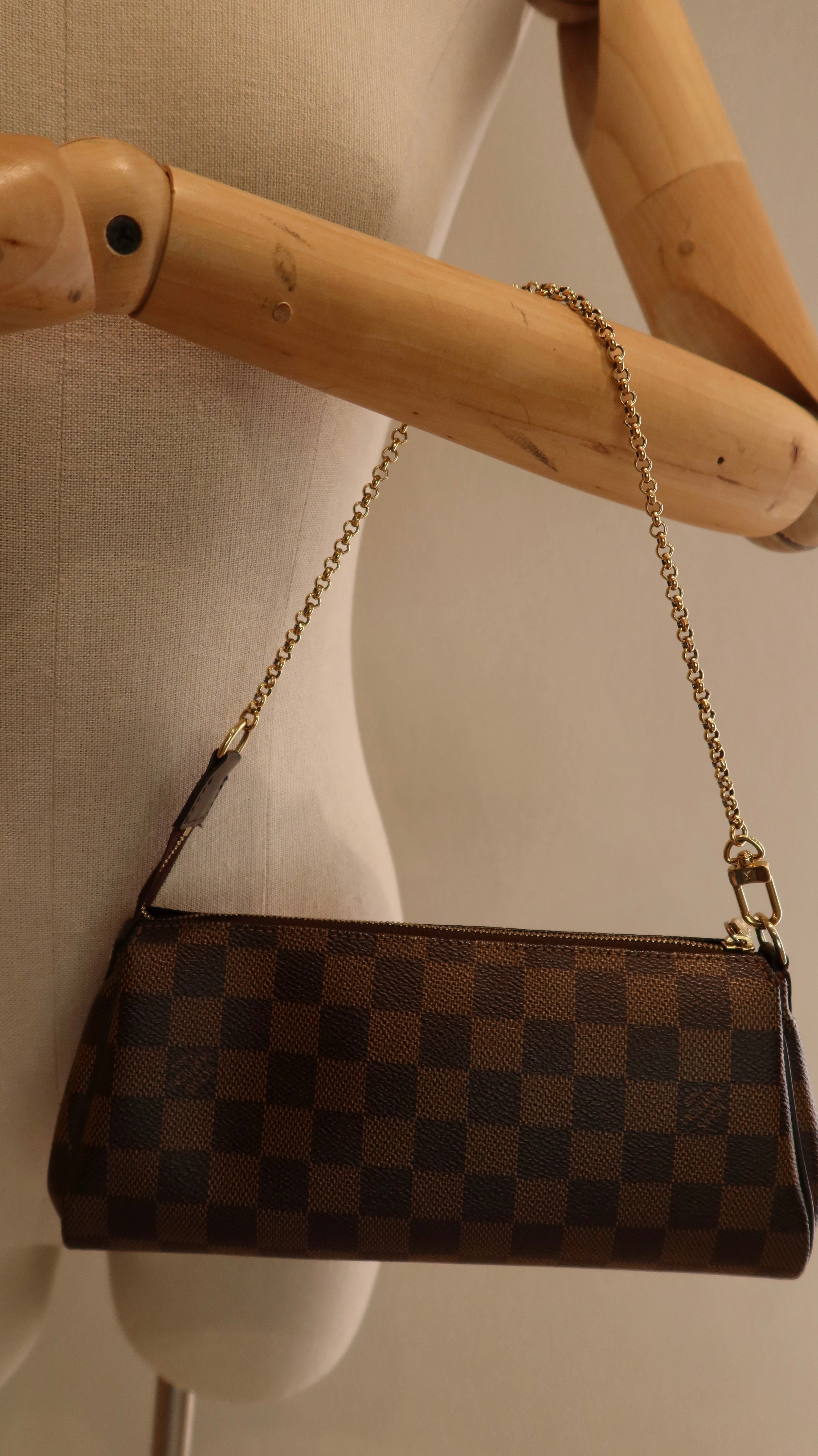Louis Vuitton Eva Clutch