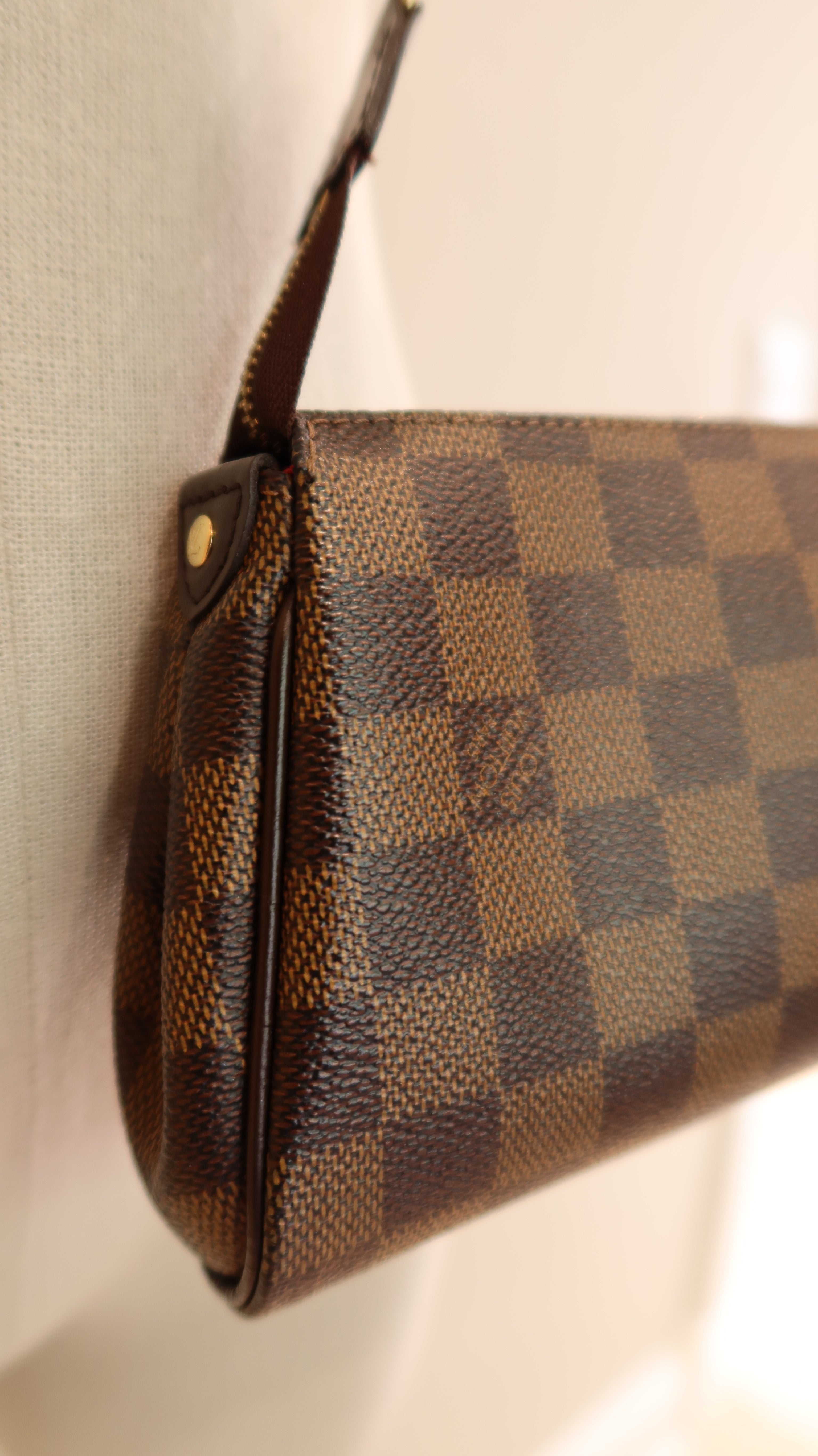 Louis Vuitton Eva Clutch