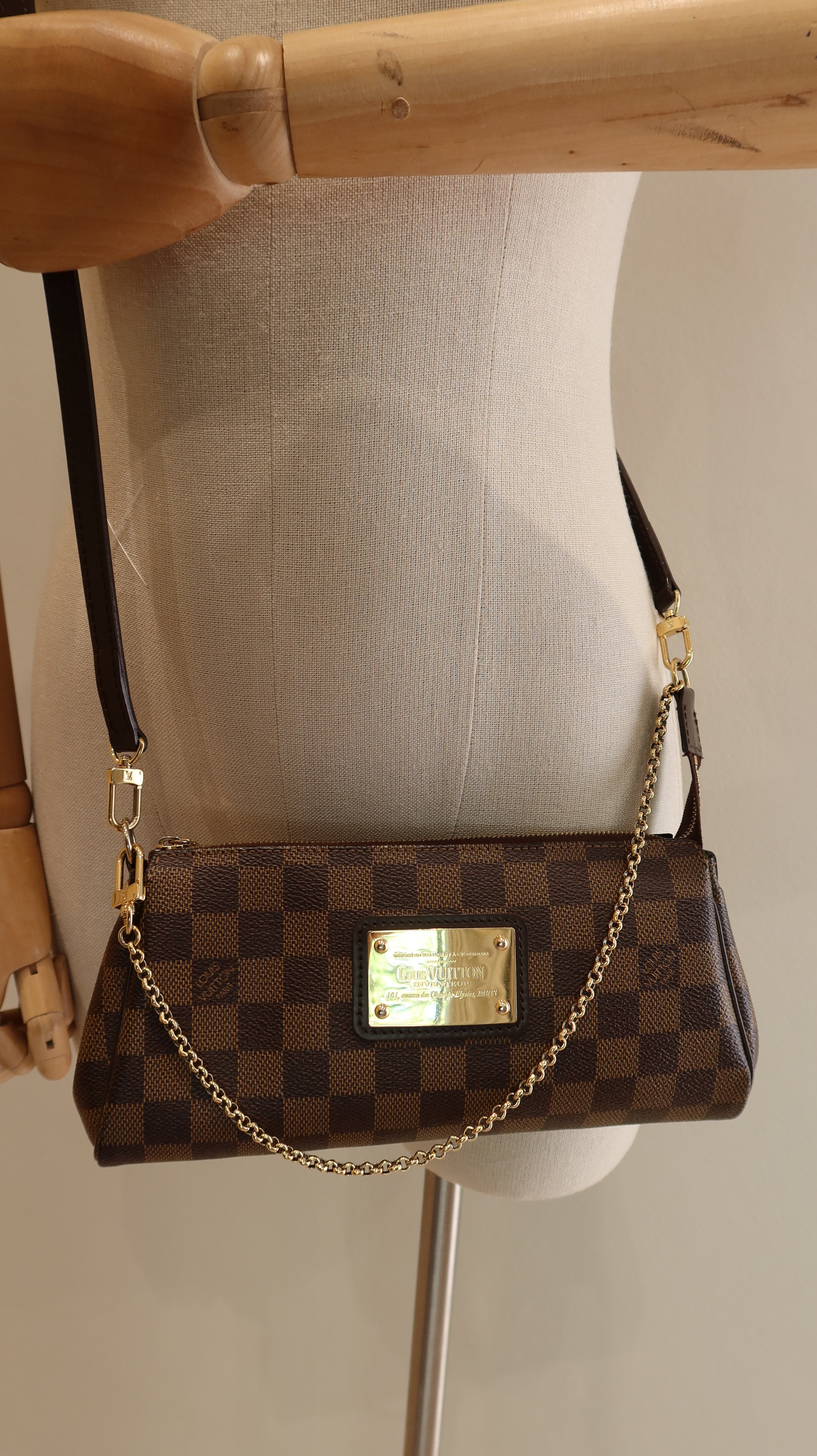 Louis Vuitton Eva Clutch