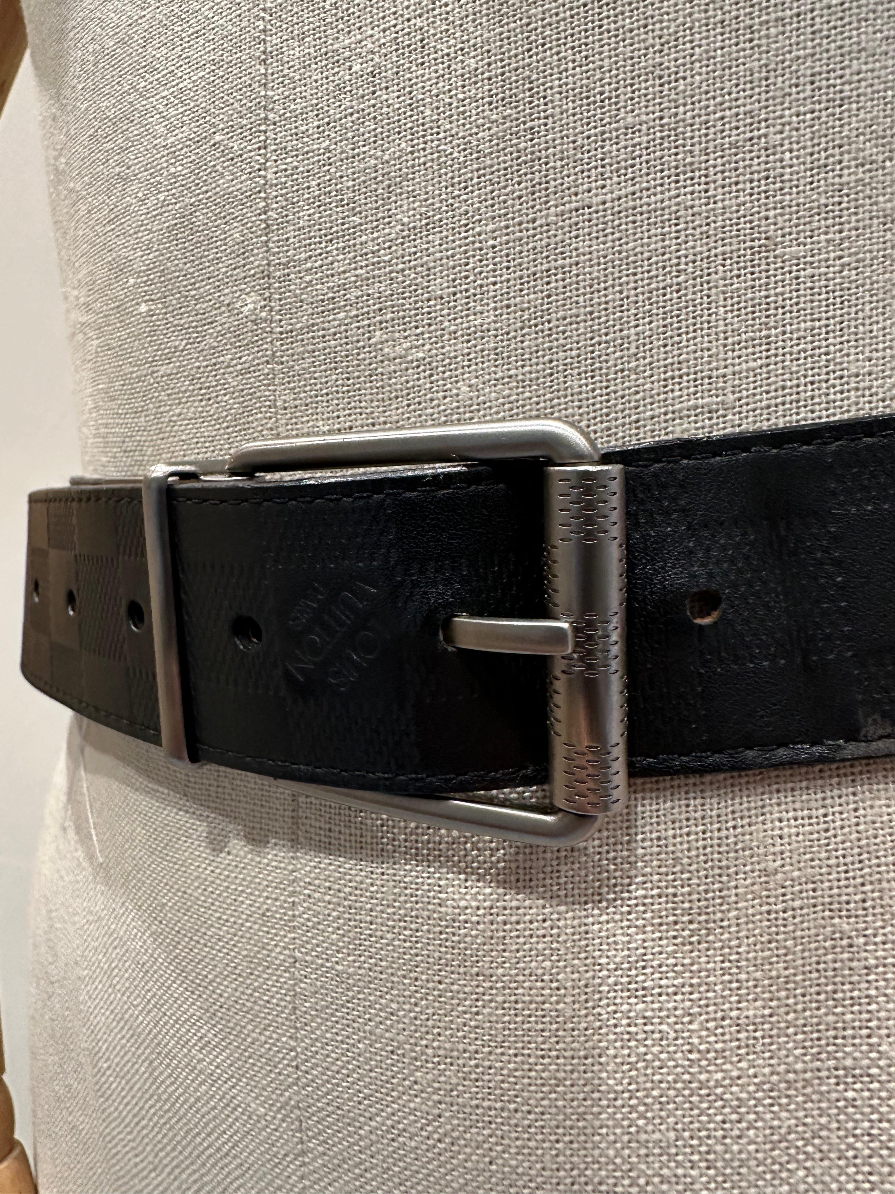 Louis Vuitton Belt (110/44)