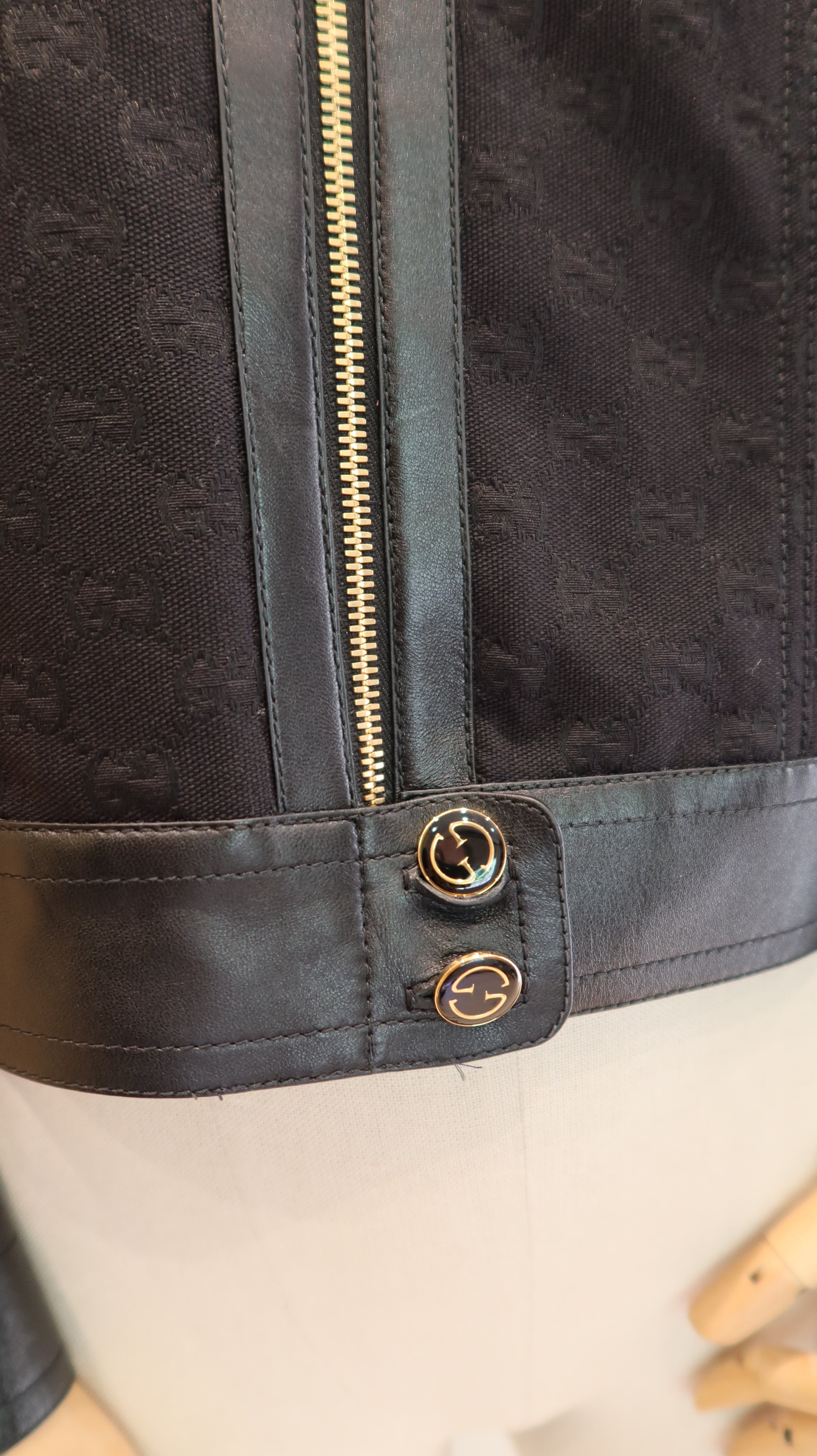 Gucci Jacket (40)