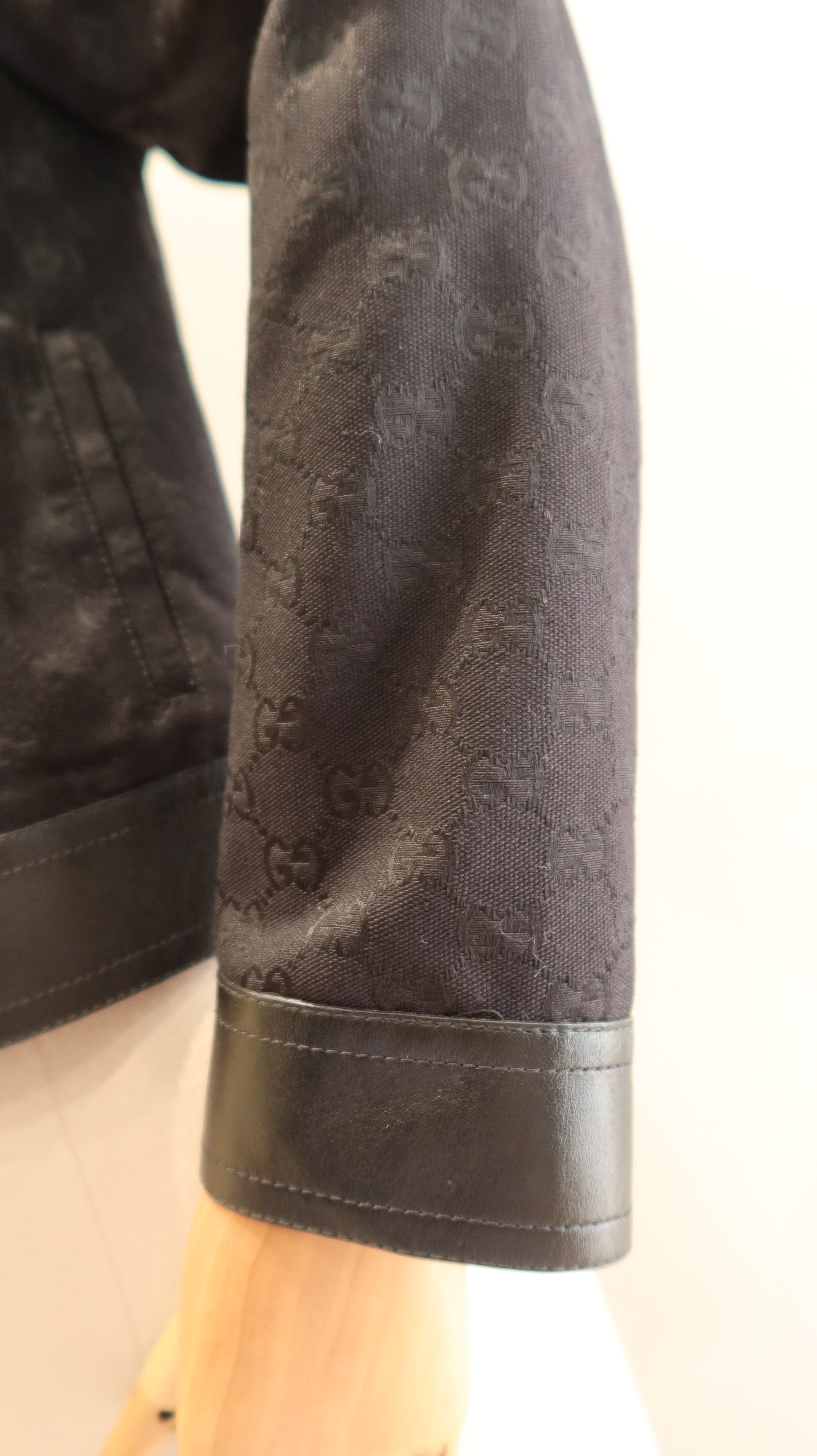 Gucci Jacket (40)