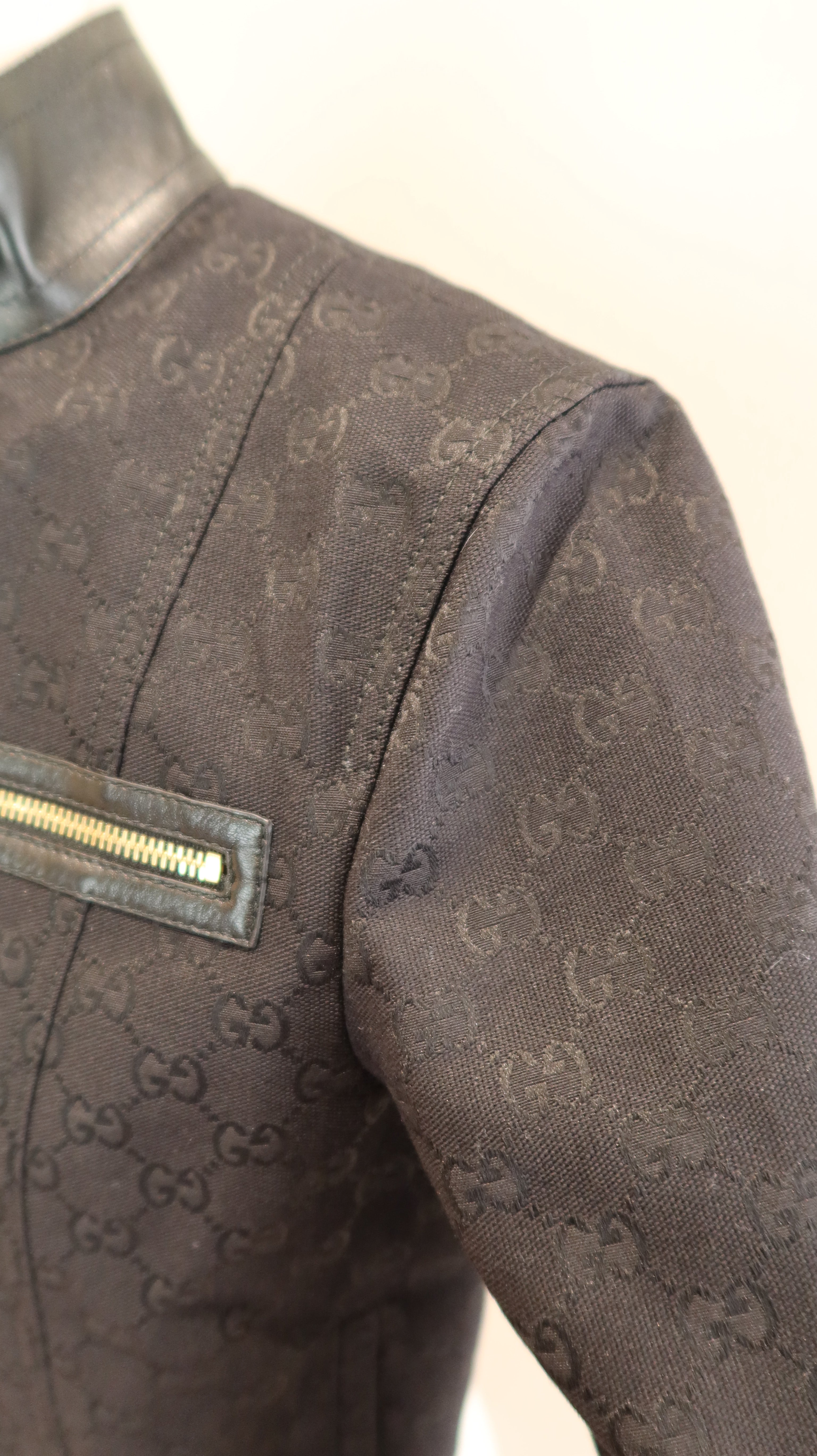 Gucci Jacket (40)