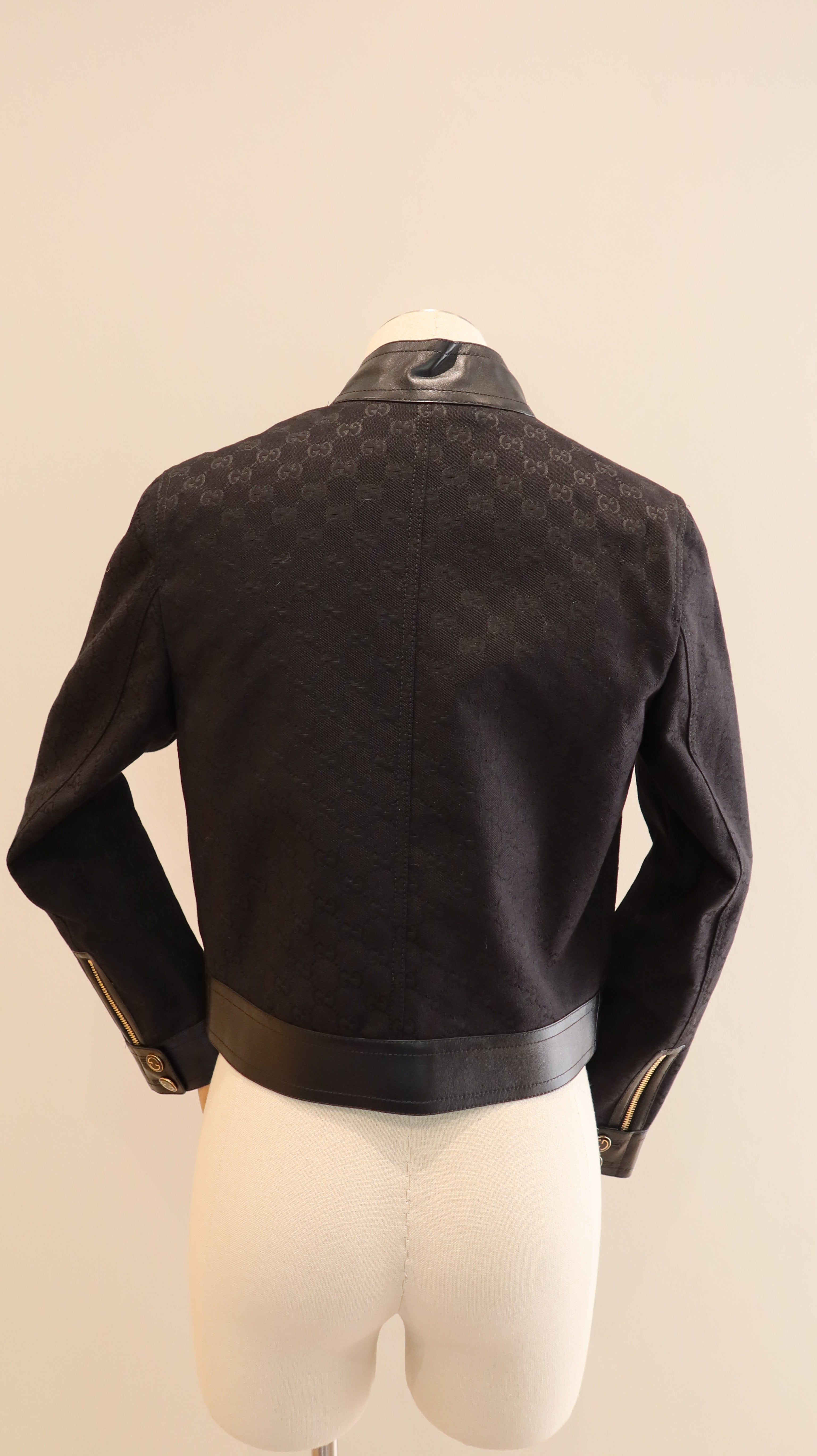 Gucci Jacket (40)