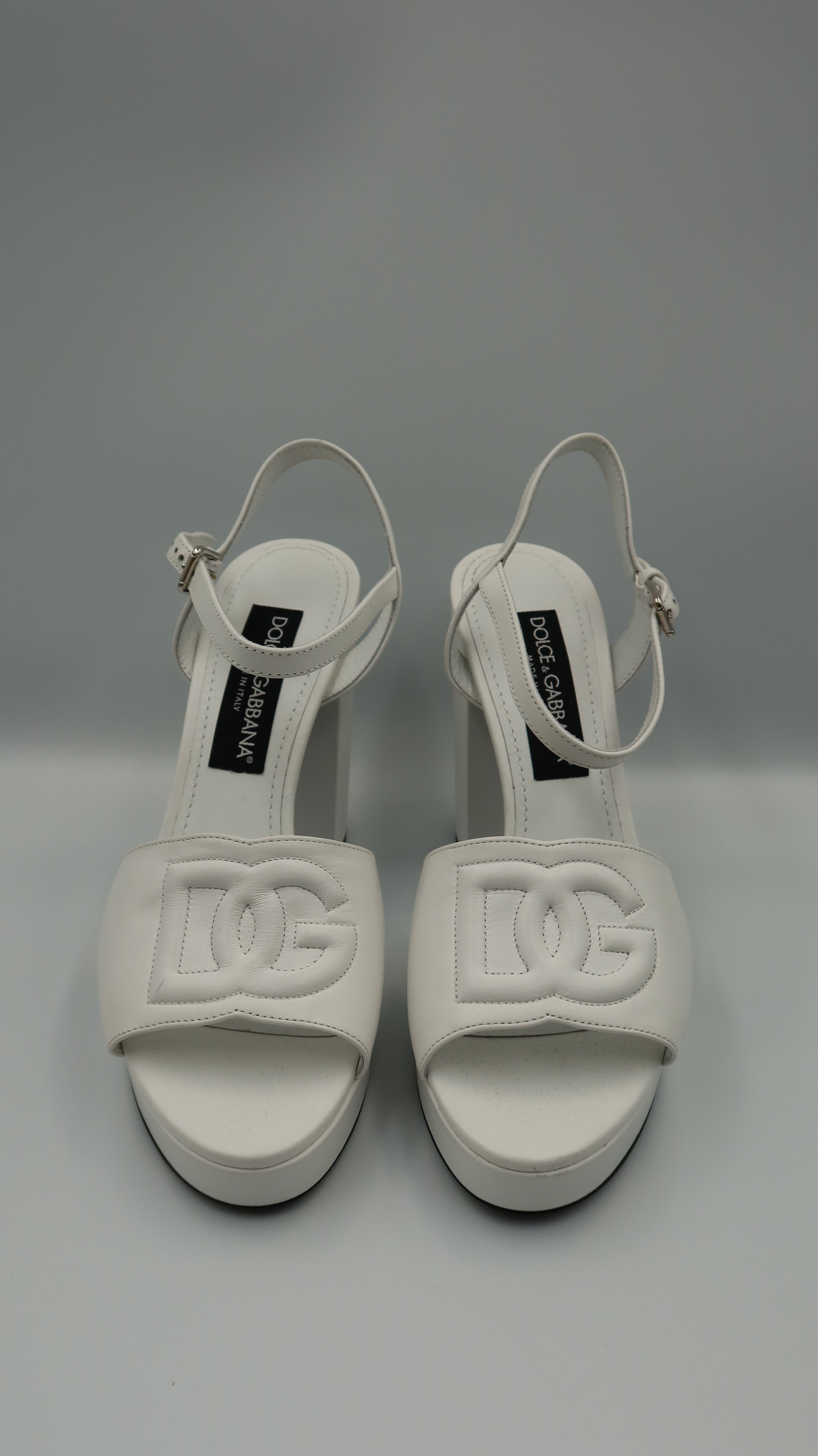 Dolce & Gabbana Heels (EU38.5)