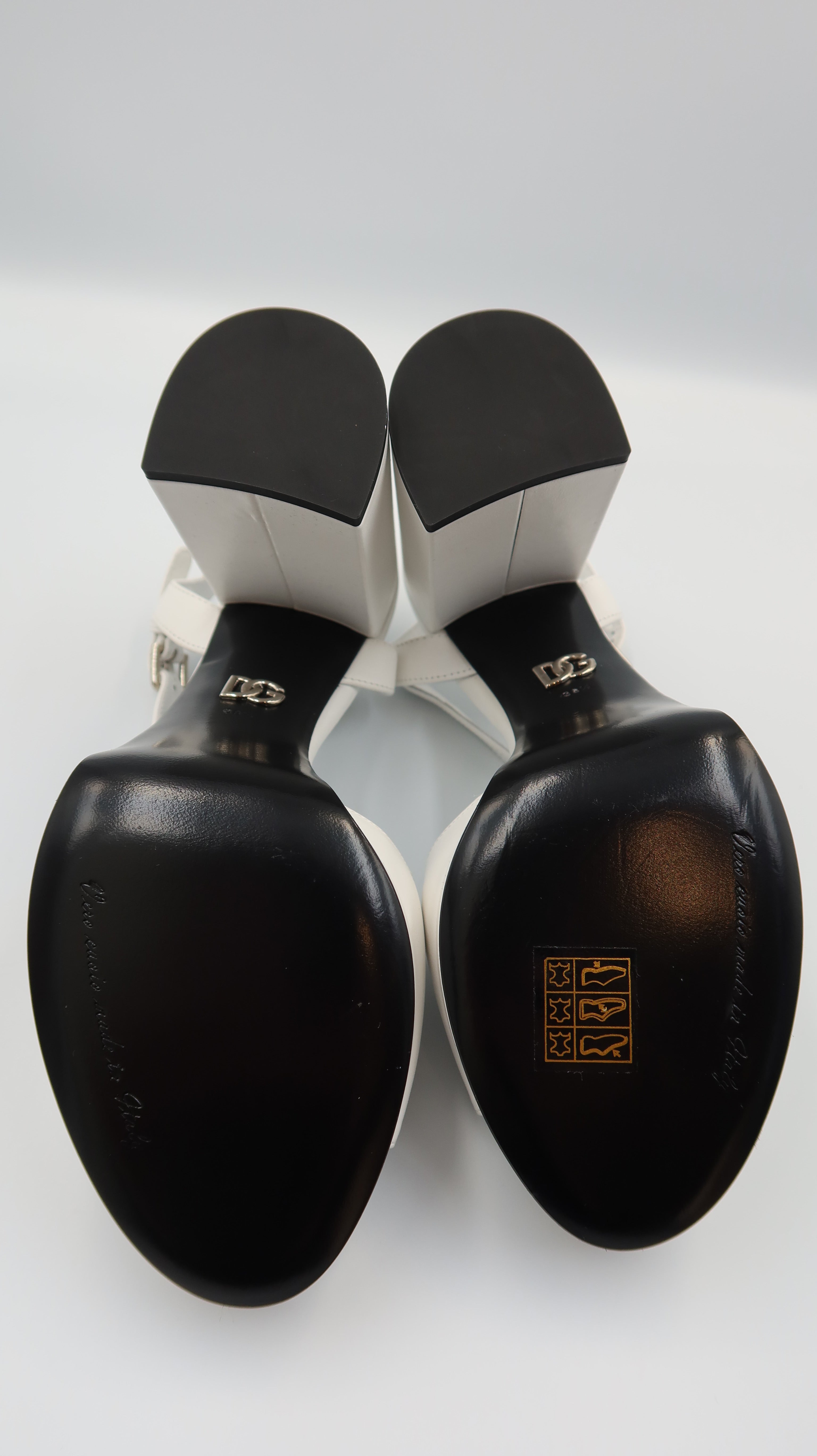 Dolce & Gabbana Heels (EU38.5)