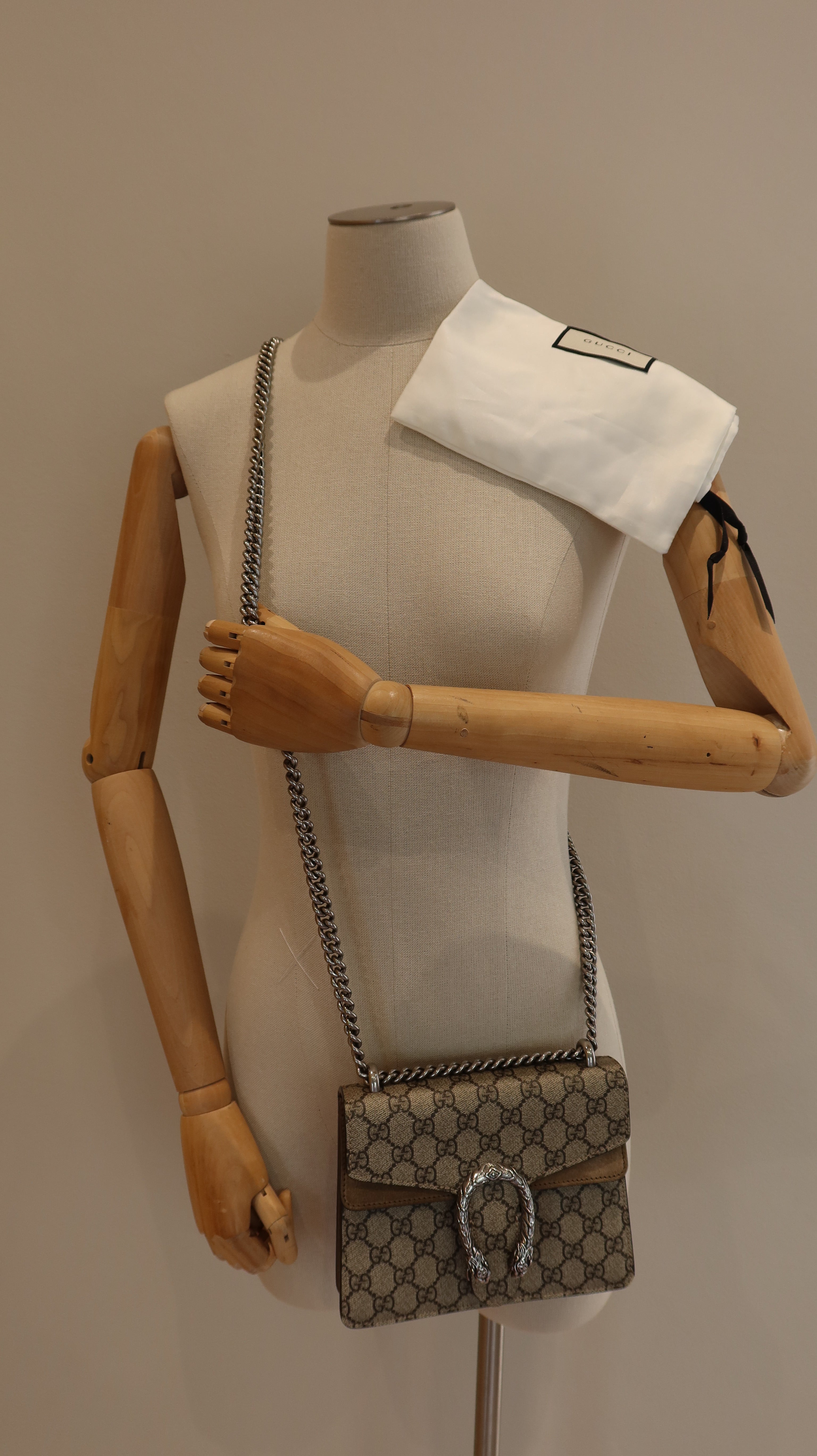 Gucci Dionysus Shoulder Bag