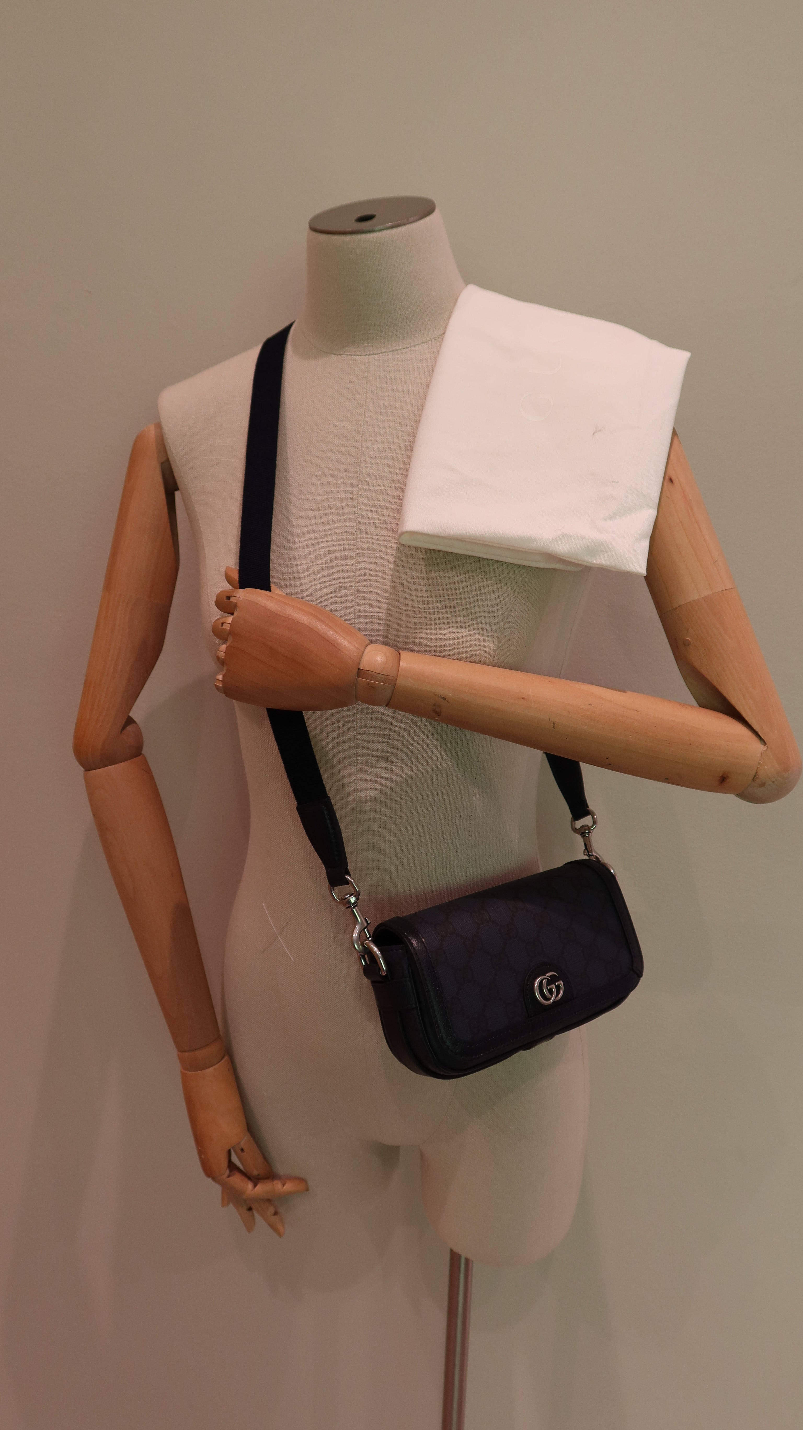 Gucci Ophidia Super Mini Bag