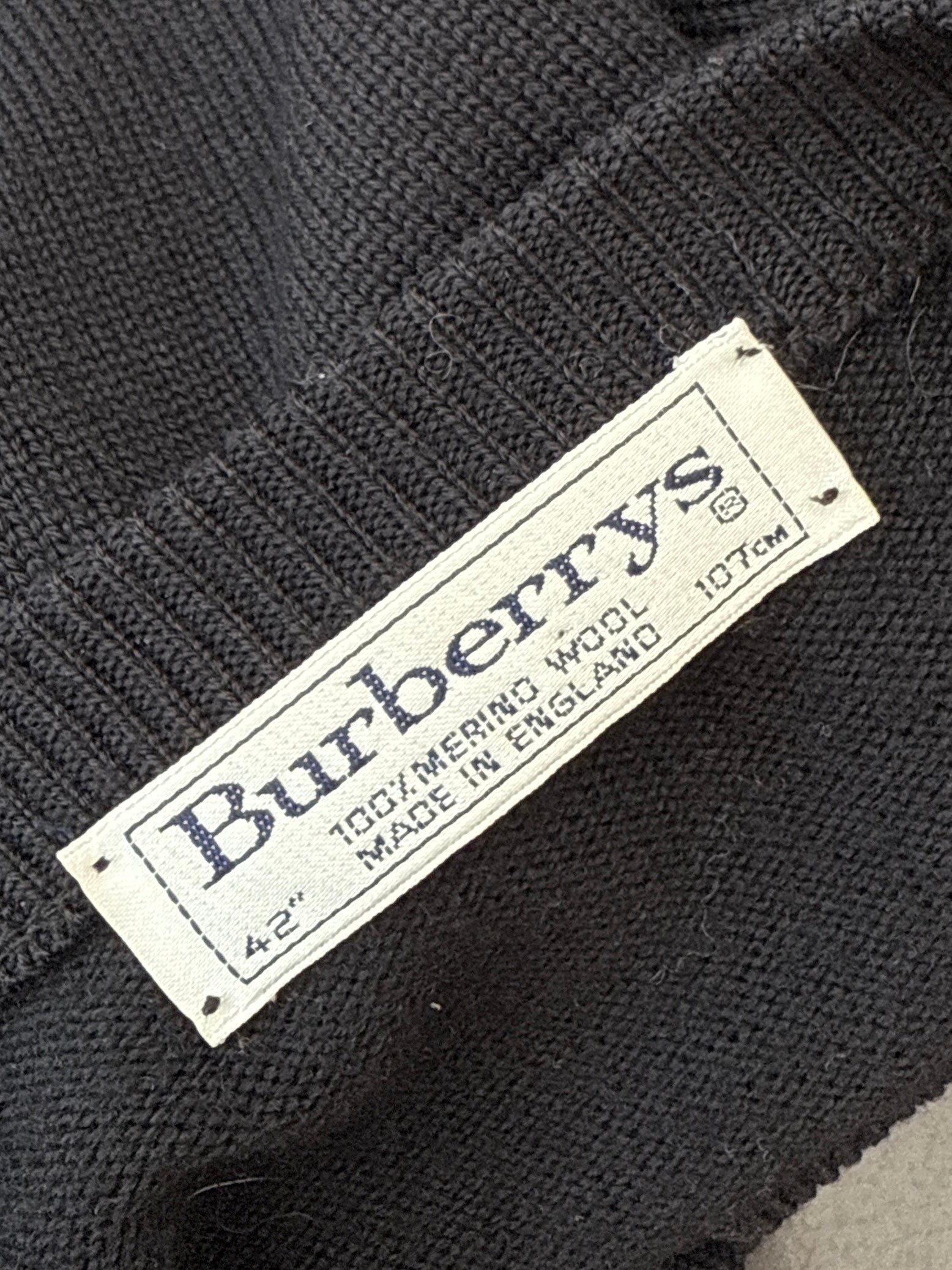 Burberry Cardigan (M)