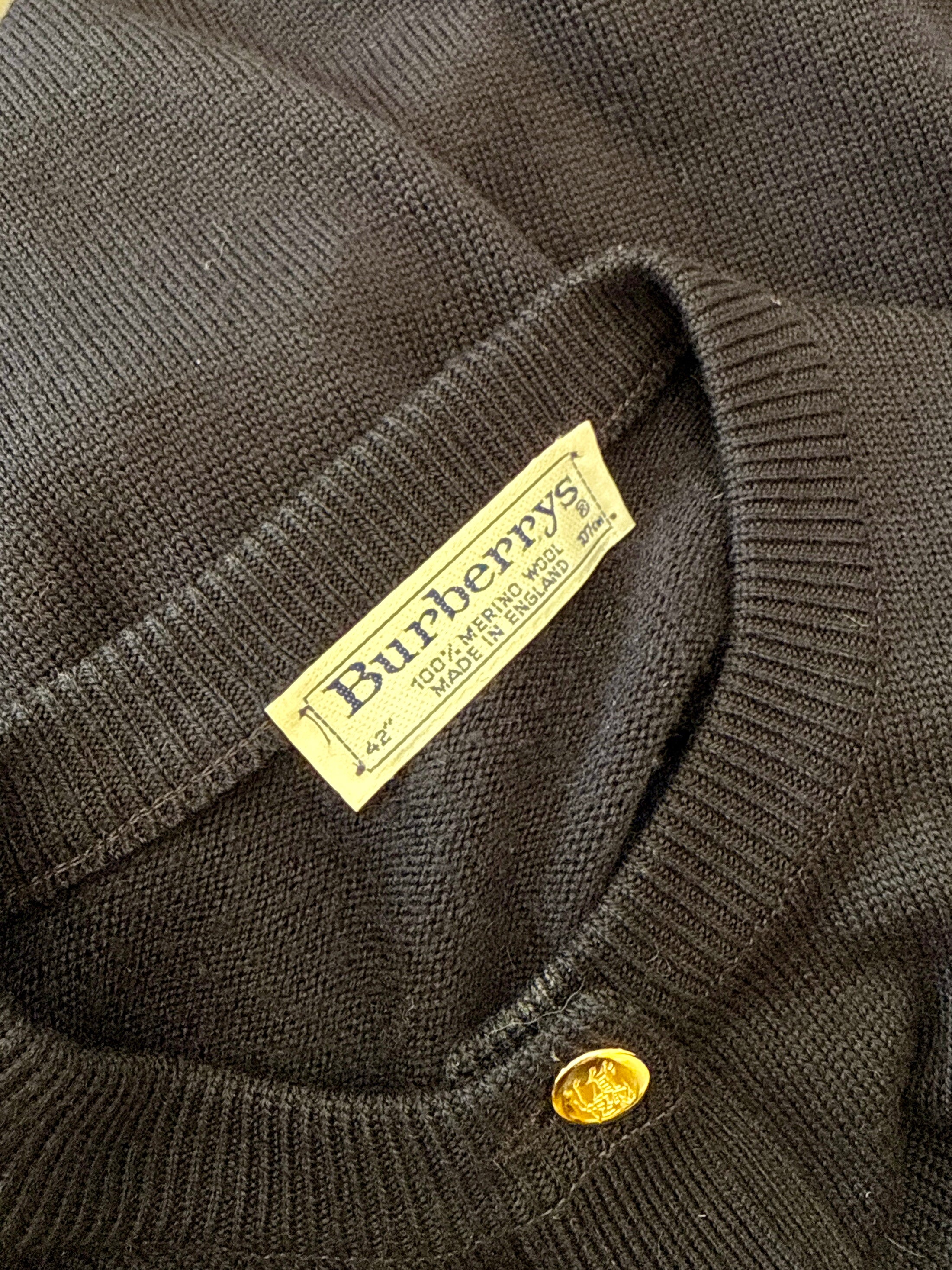 Burberry Cardigan (M)