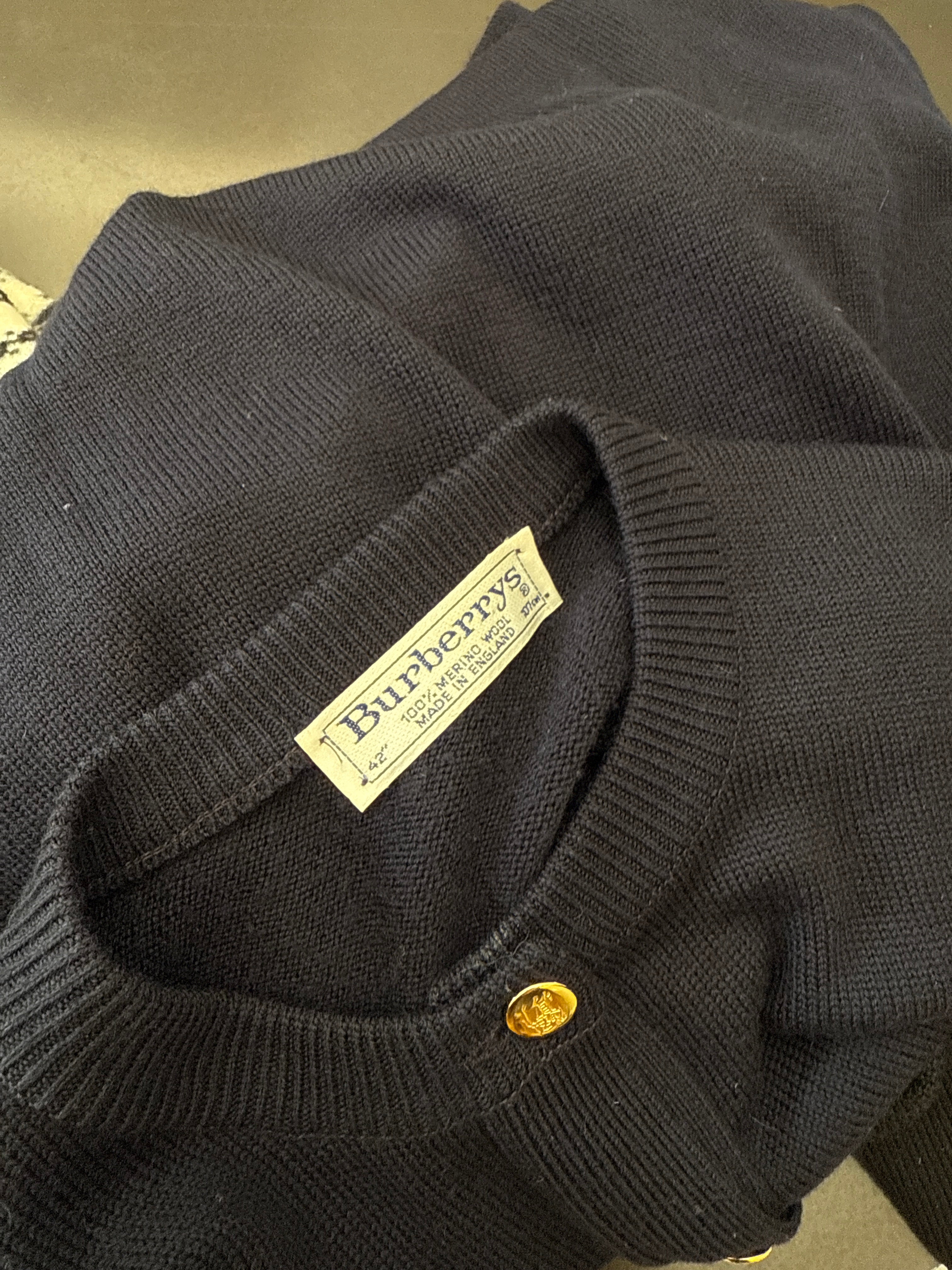 Burberry Cardigan (M)