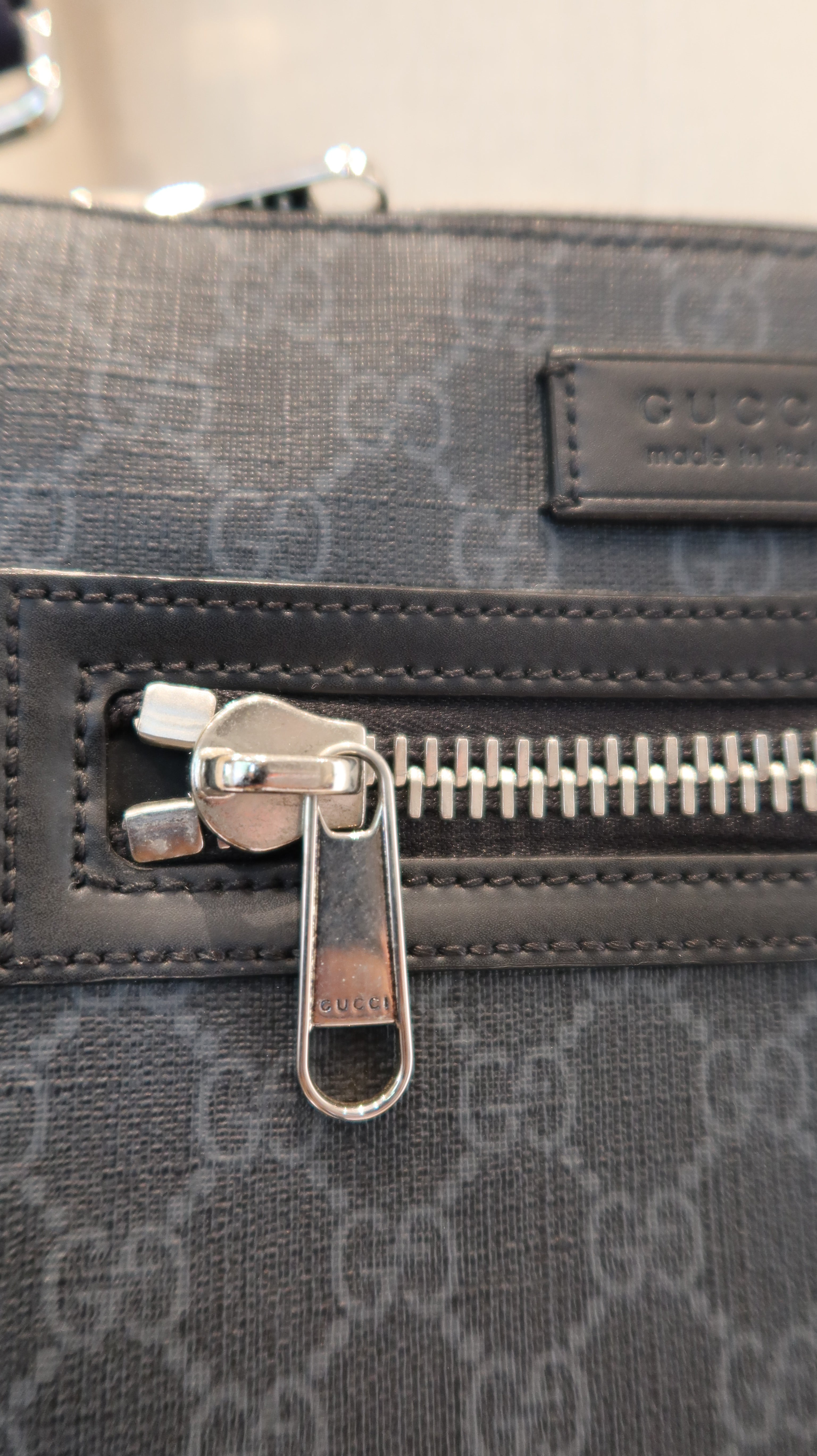 Gucci Messenger Bag *Full Set*