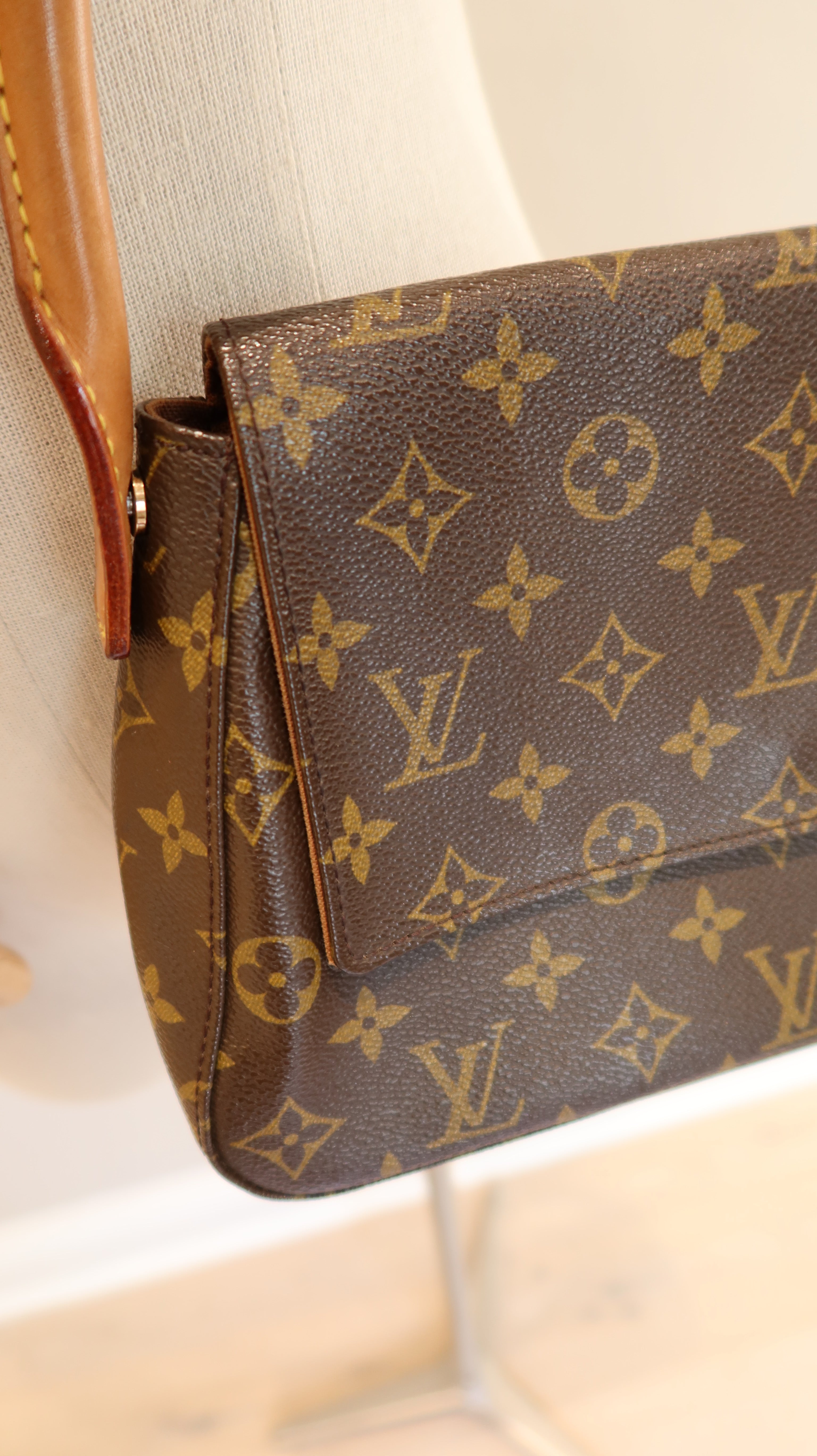 Louis Vuitton Looping Bag