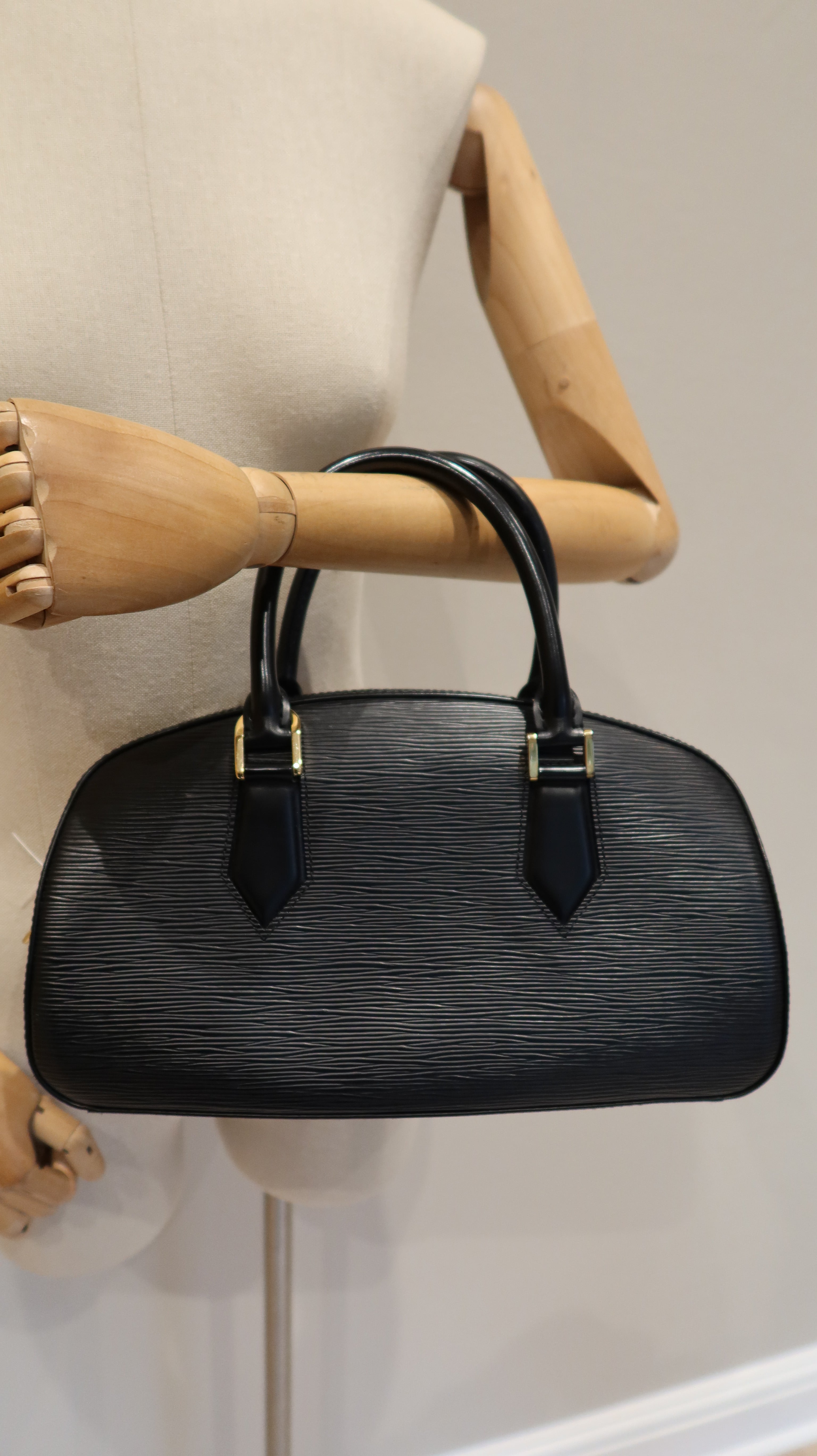 Louis Vuitton Jasmin Bag