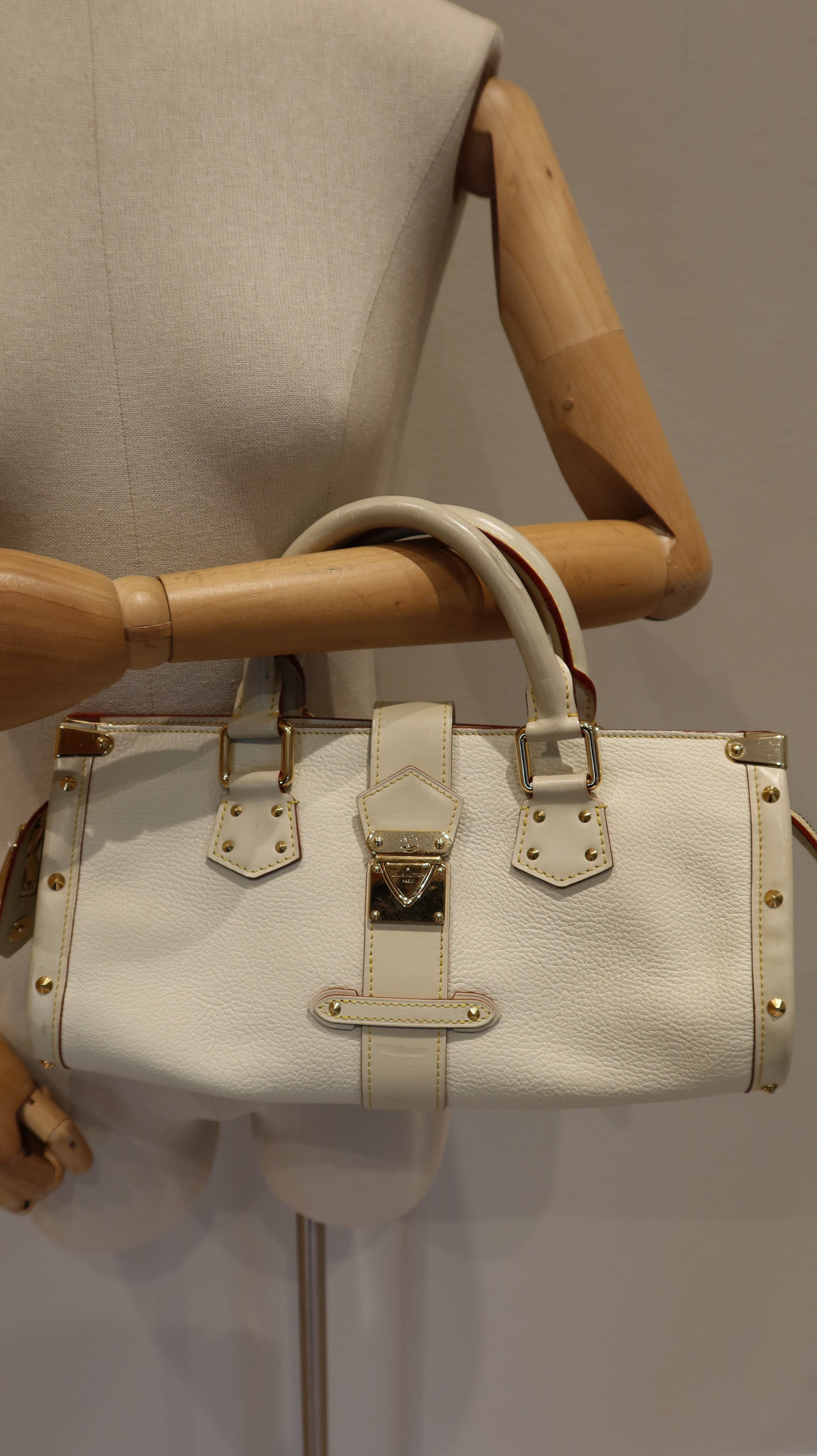 Louis Vuitton L’Epanoui Bag