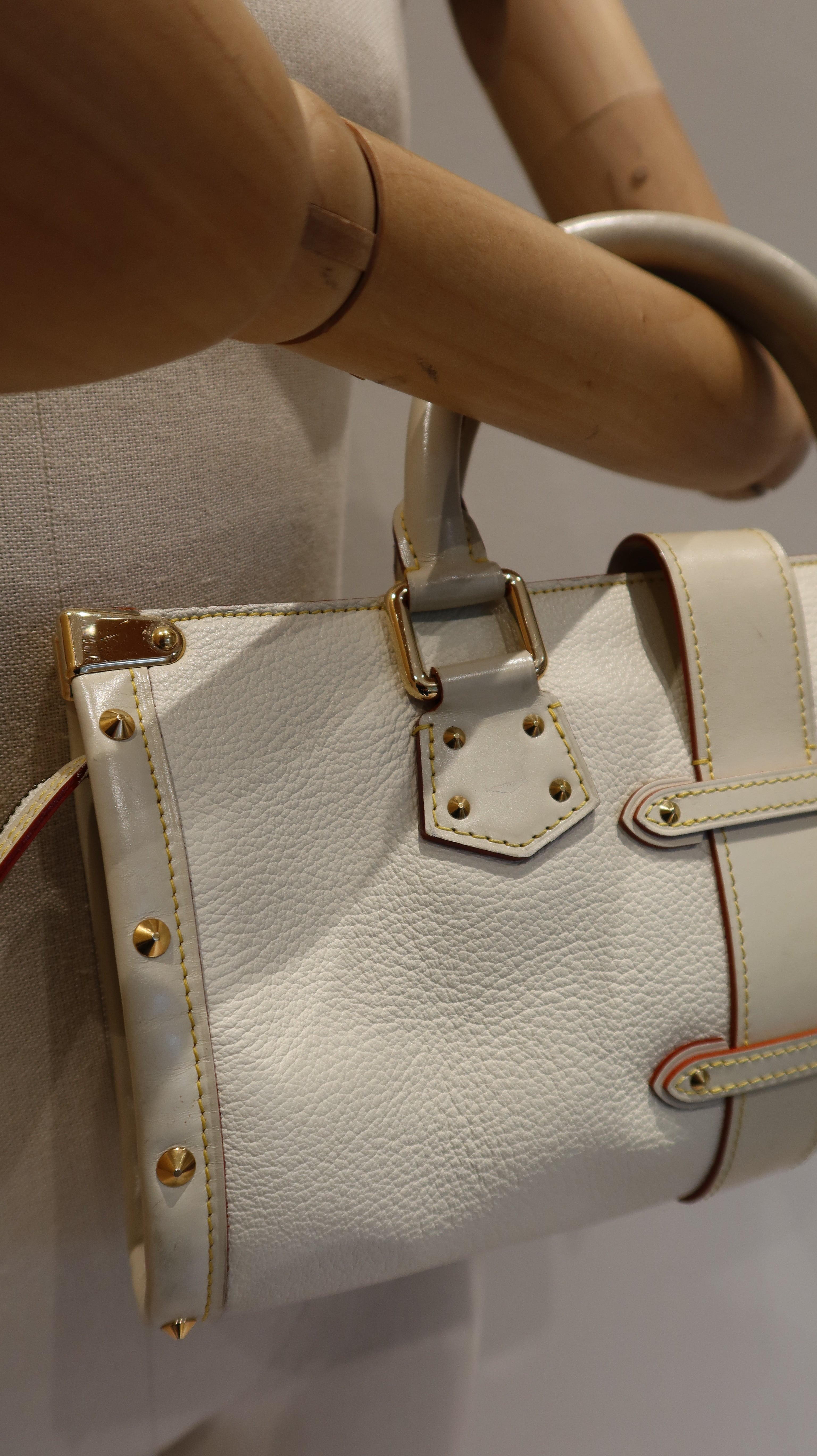 Louis Vuitton L’Epanoui Bag