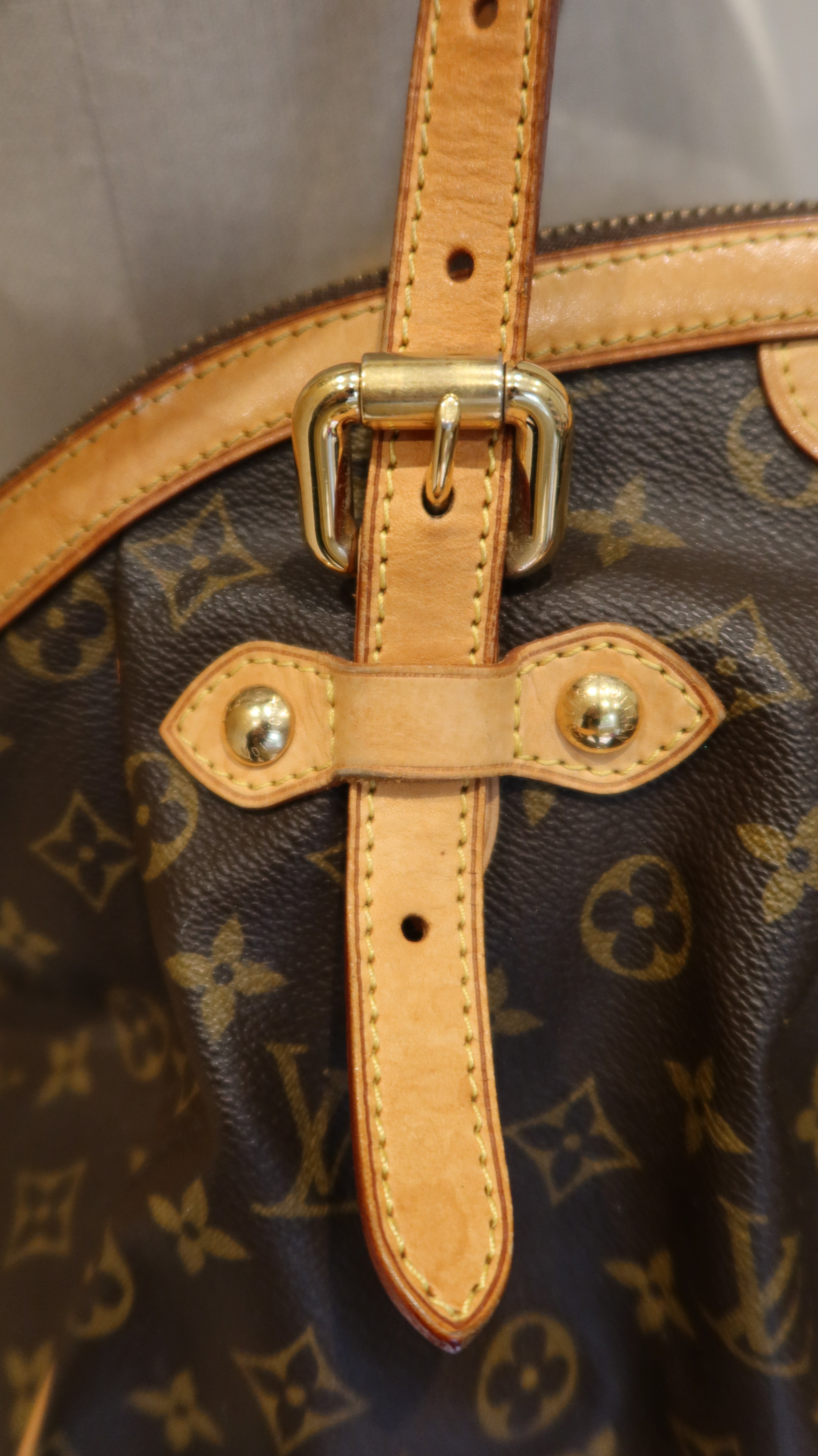 Louis Vuitton Tivoli GM Bag