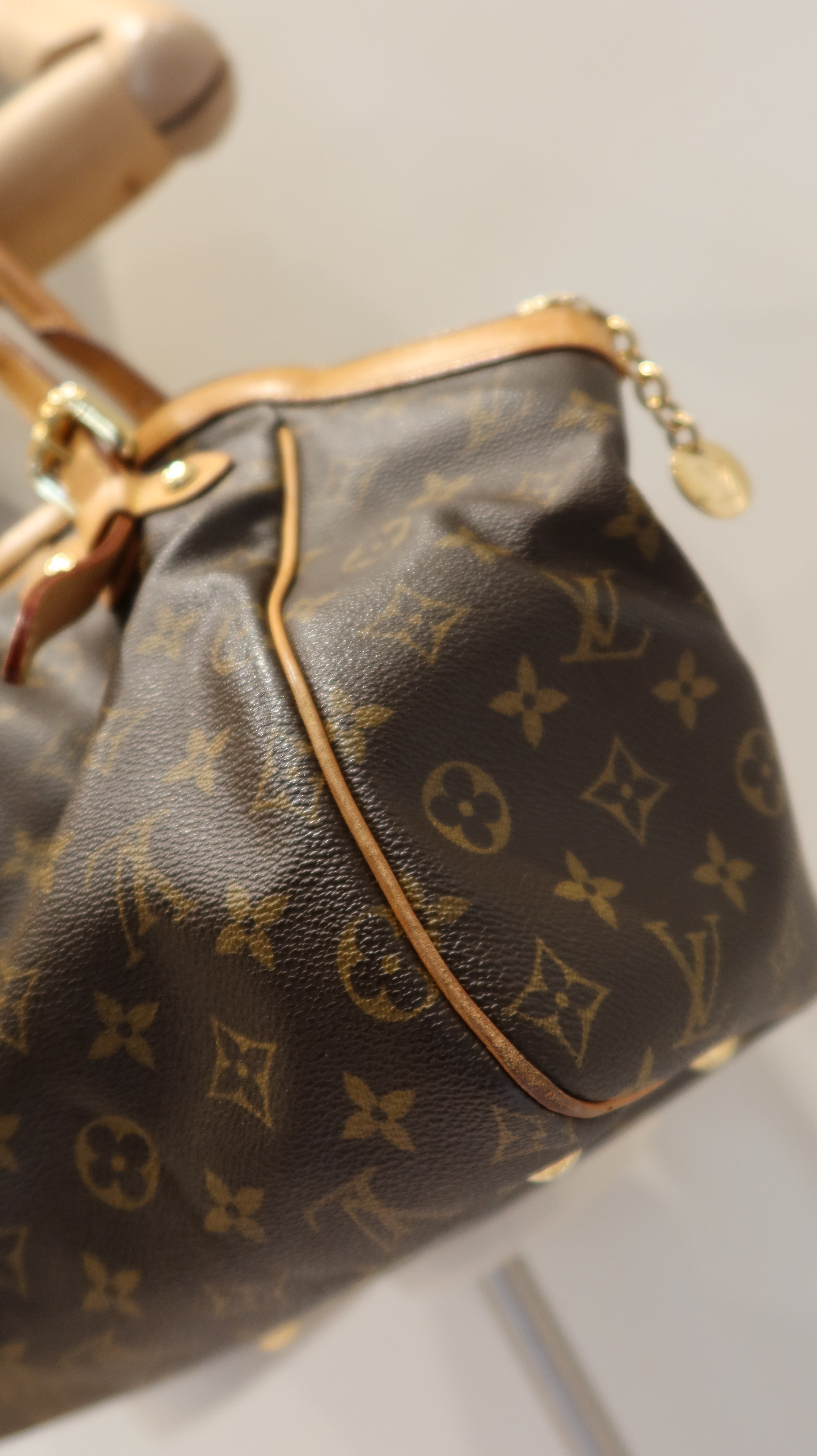 Louis Vuitton Tivoli GM Bag