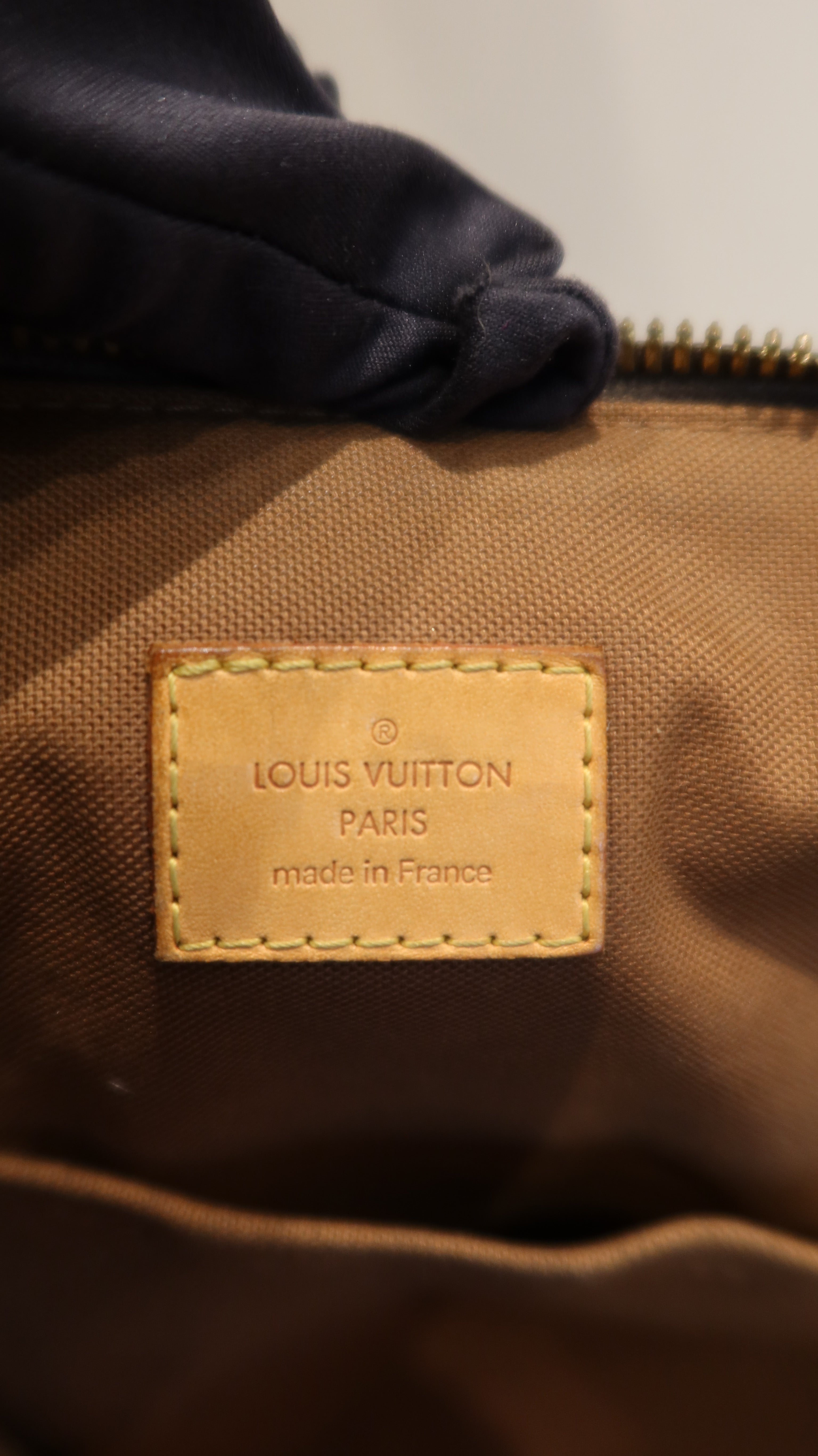 Louis Vuitton Tivoli GM Bag