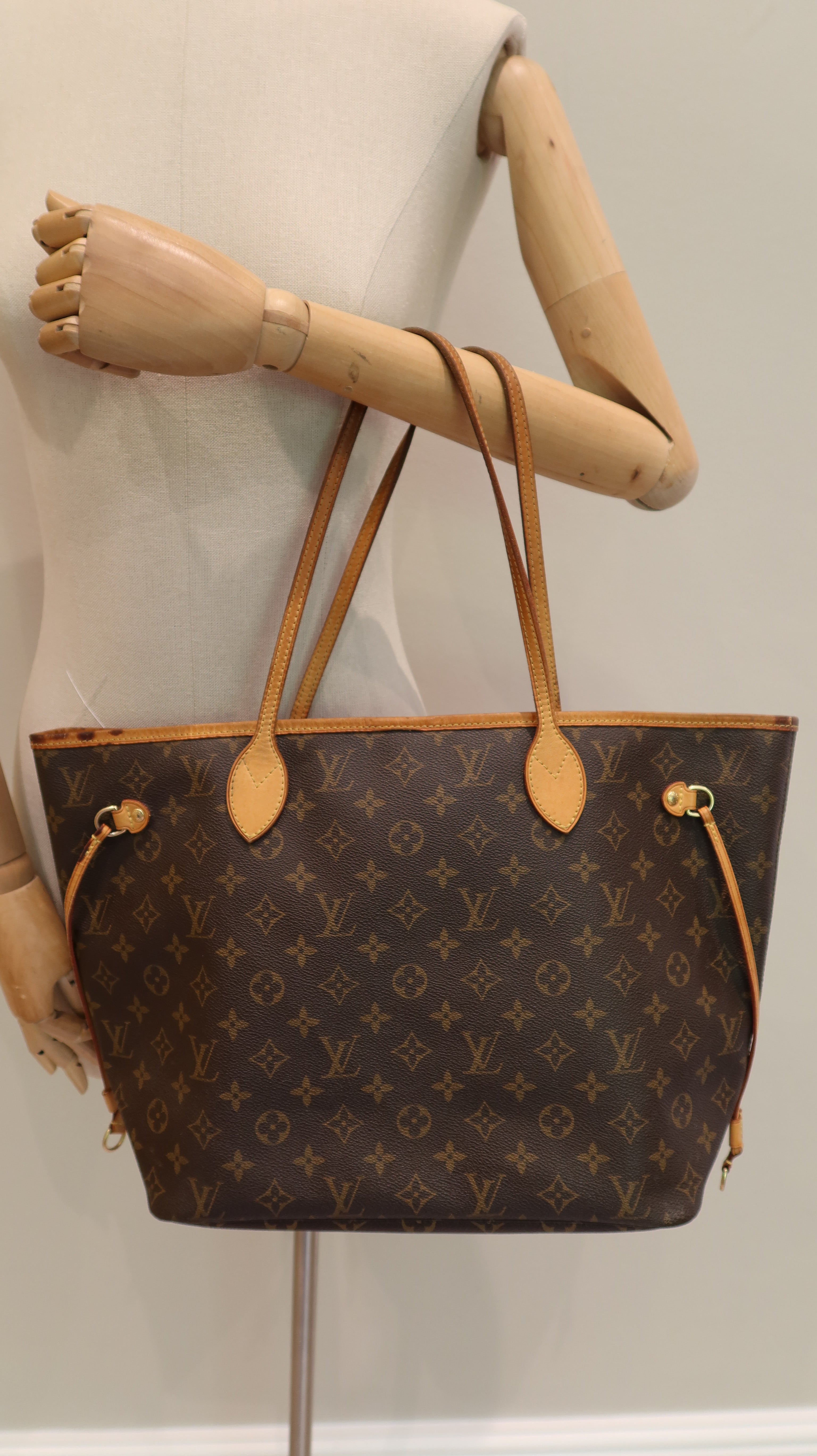 Louis Vuitton Neverfull MM