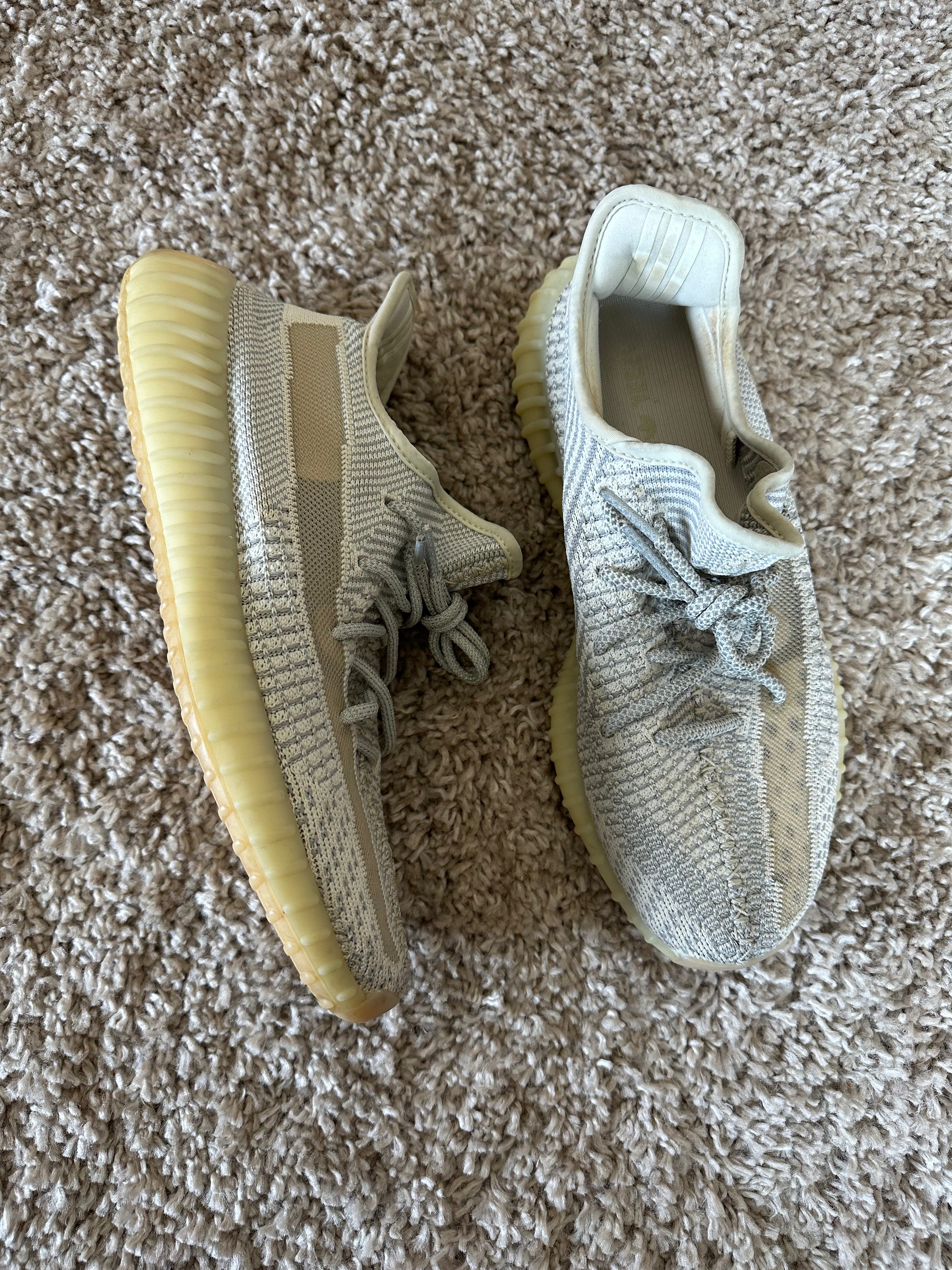 Yeezy Sneakers (EU44)