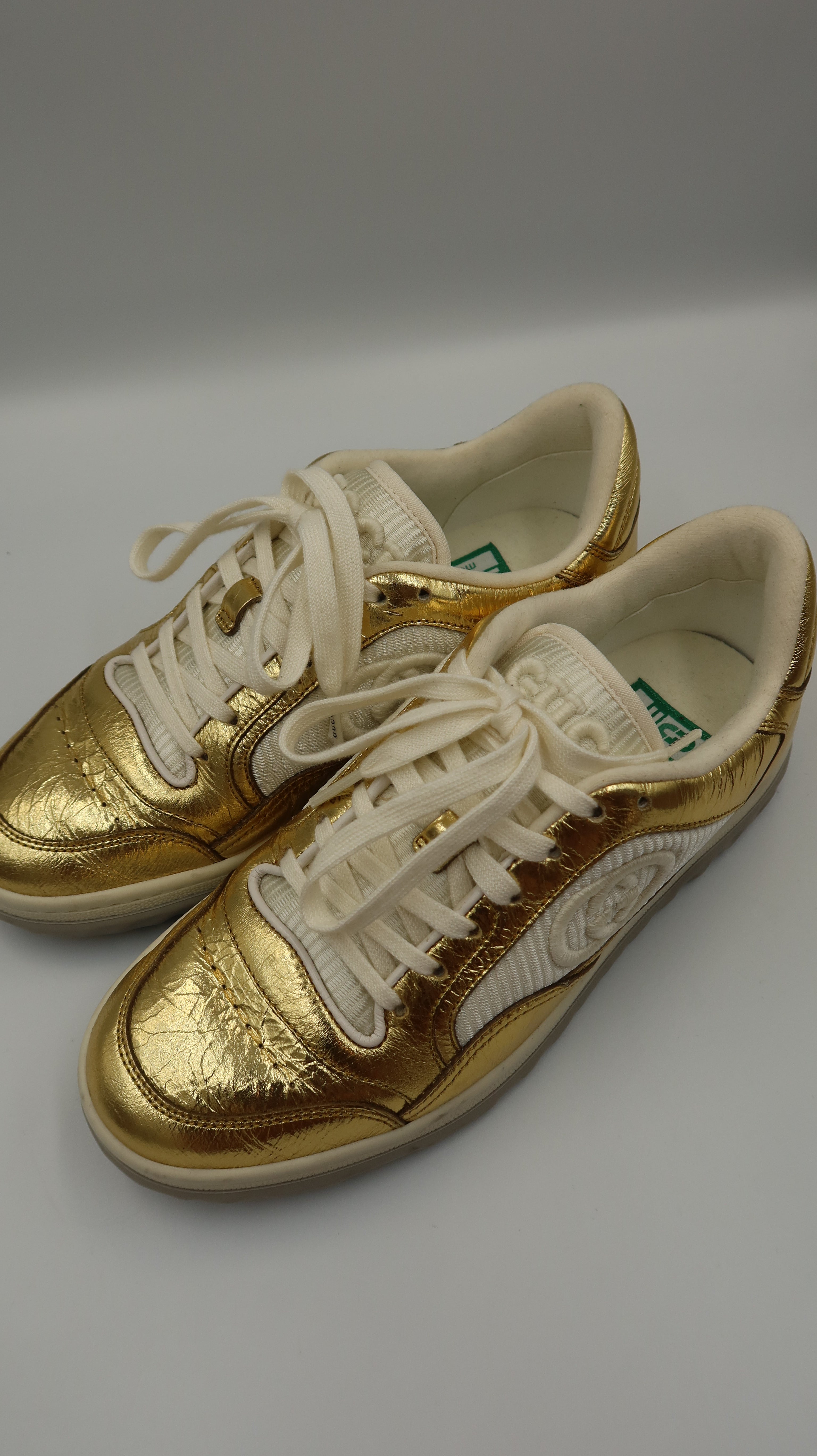 Gucci Sneakers (EU37.5)