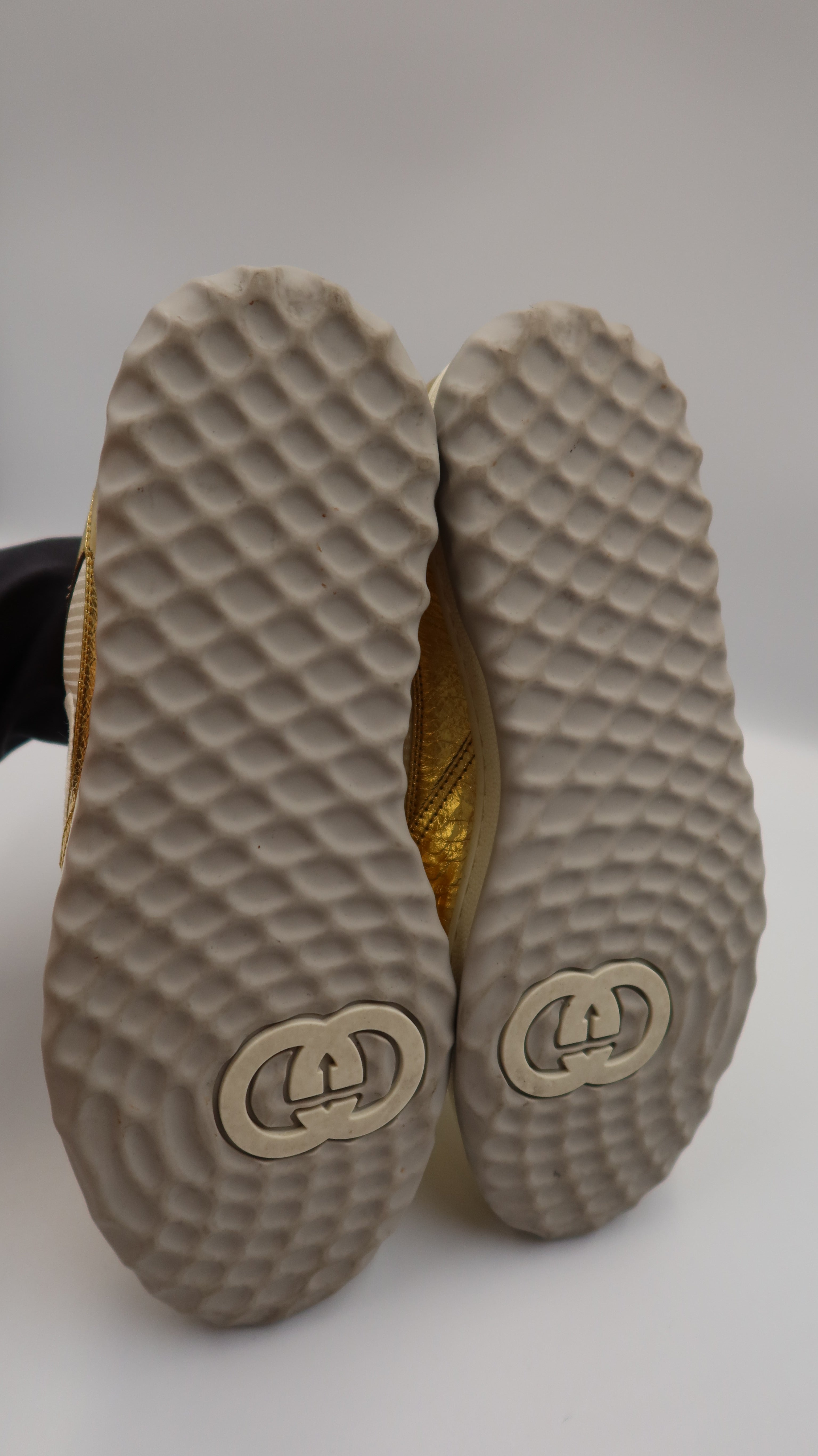 Gucci Sneakers (EU37.5)