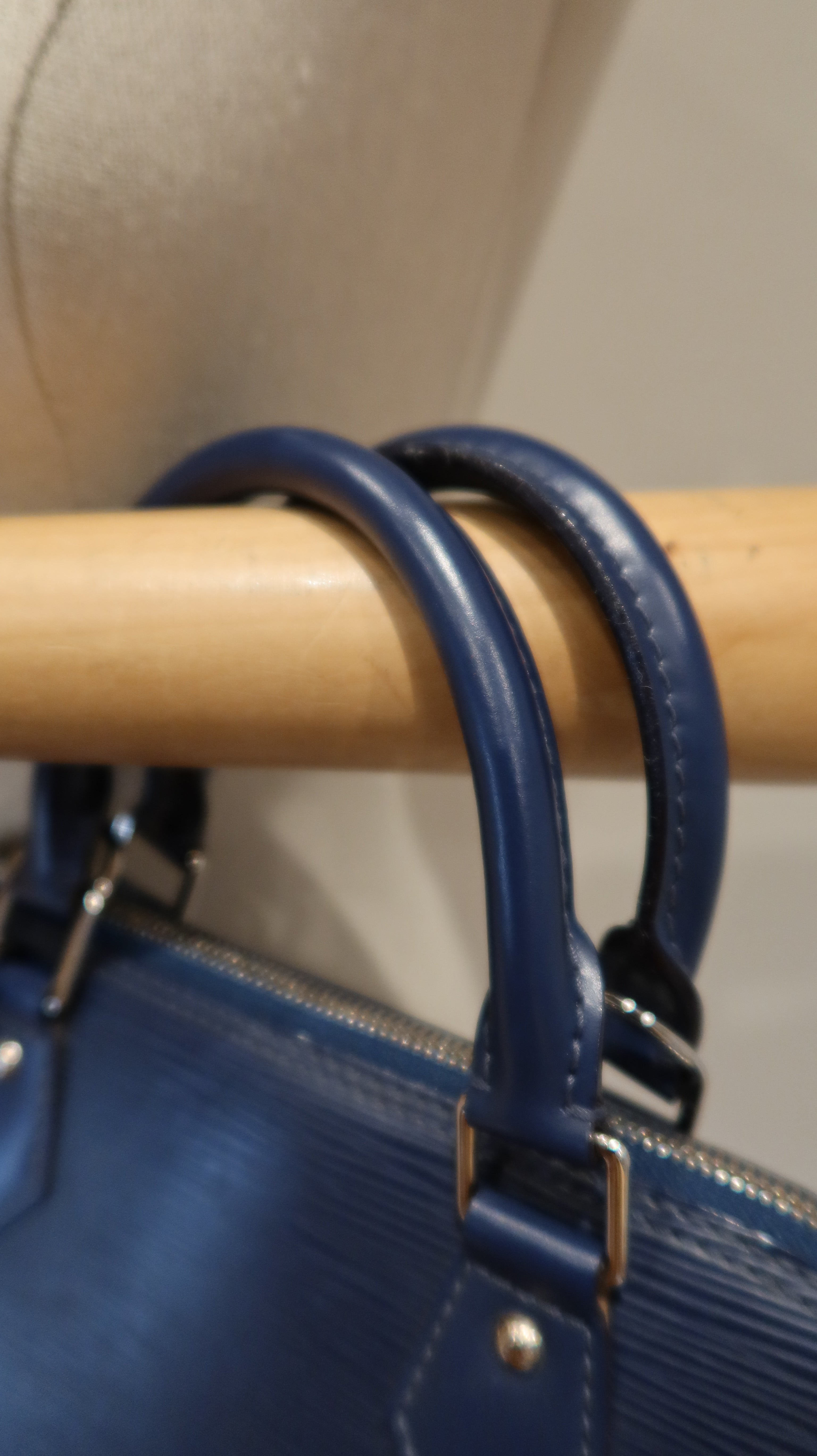 Louis Vuitton Alma PM