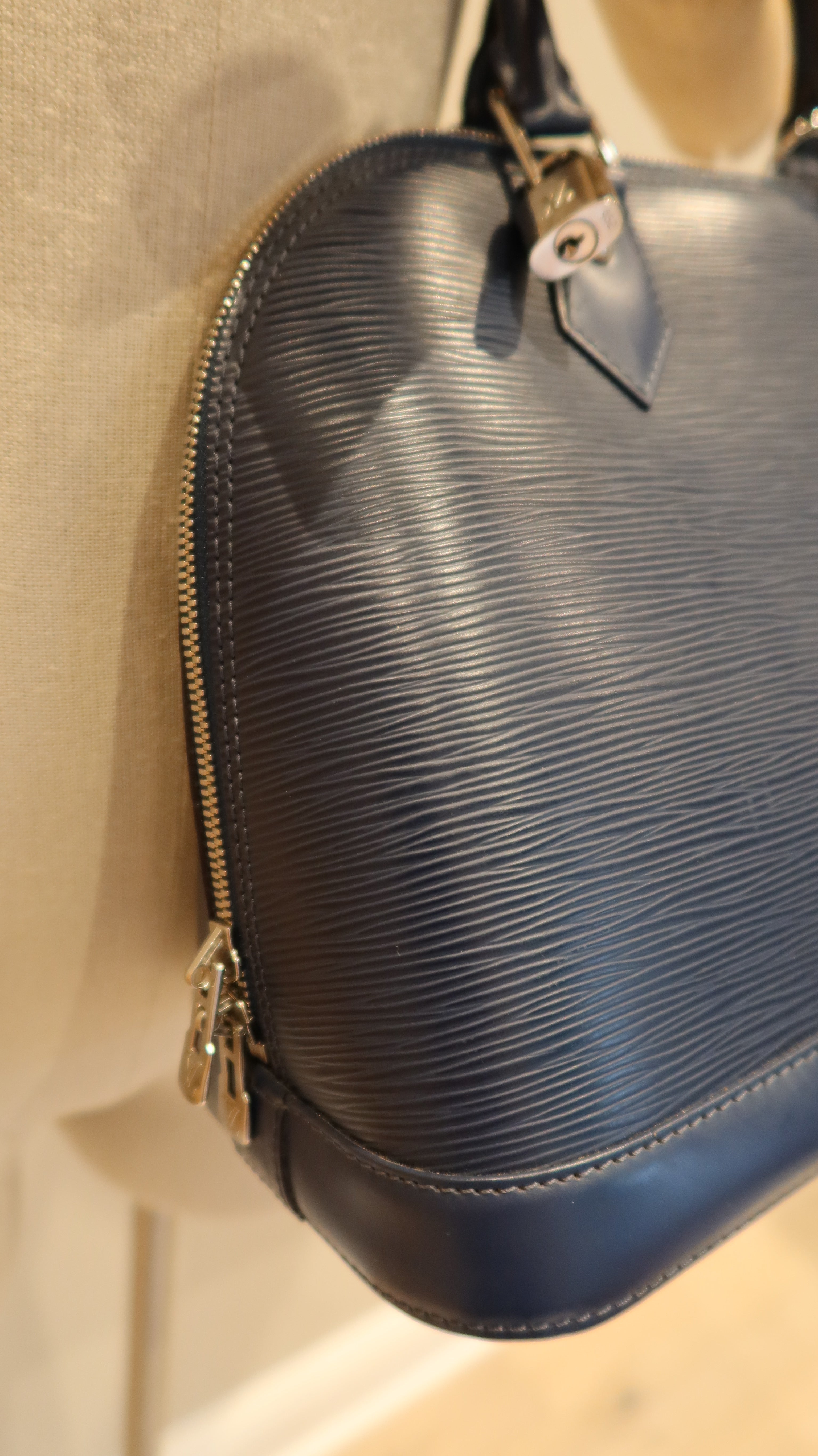 Louis Vuitton Alma PM