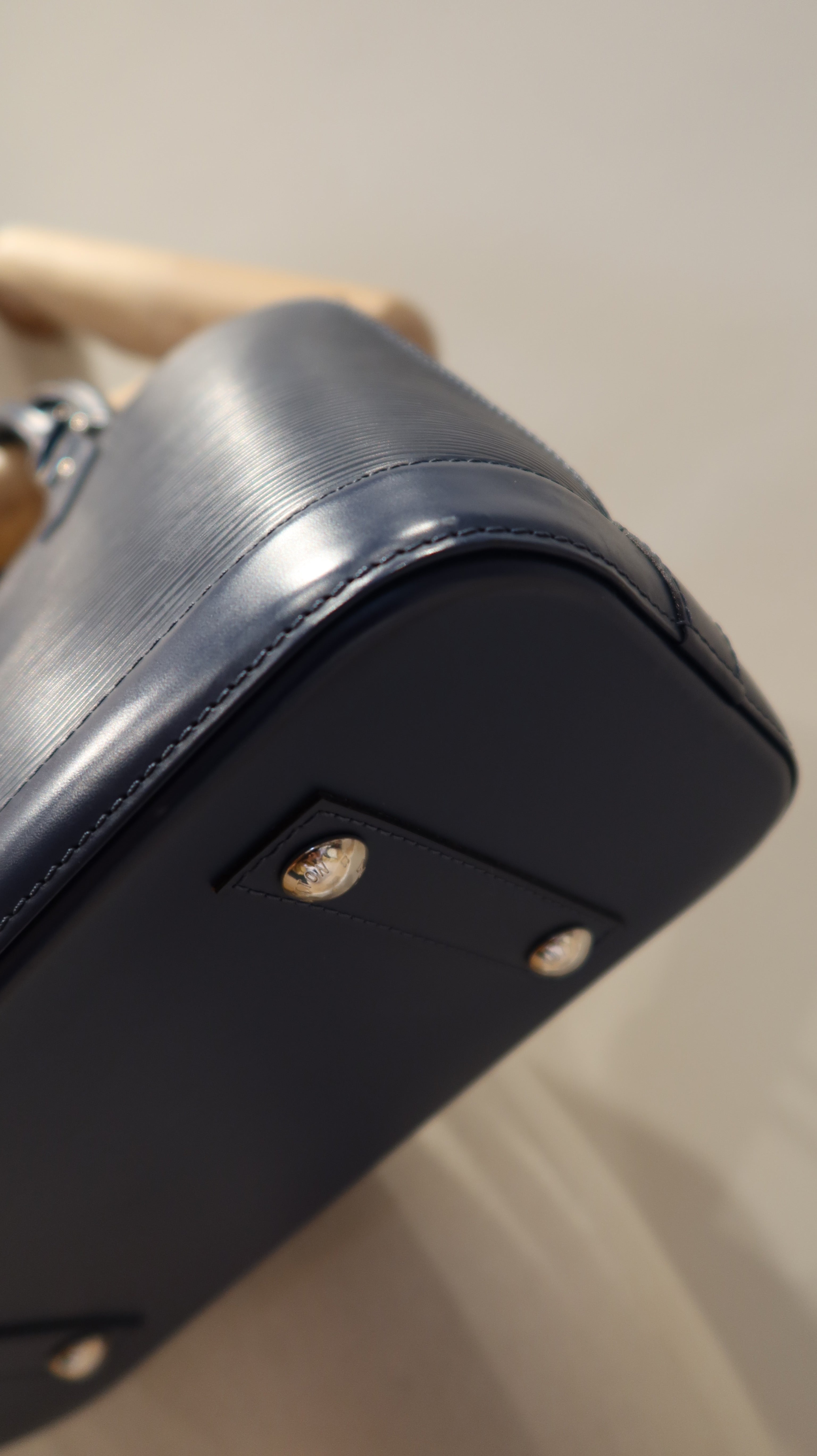 Louis Vuitton Alma PM