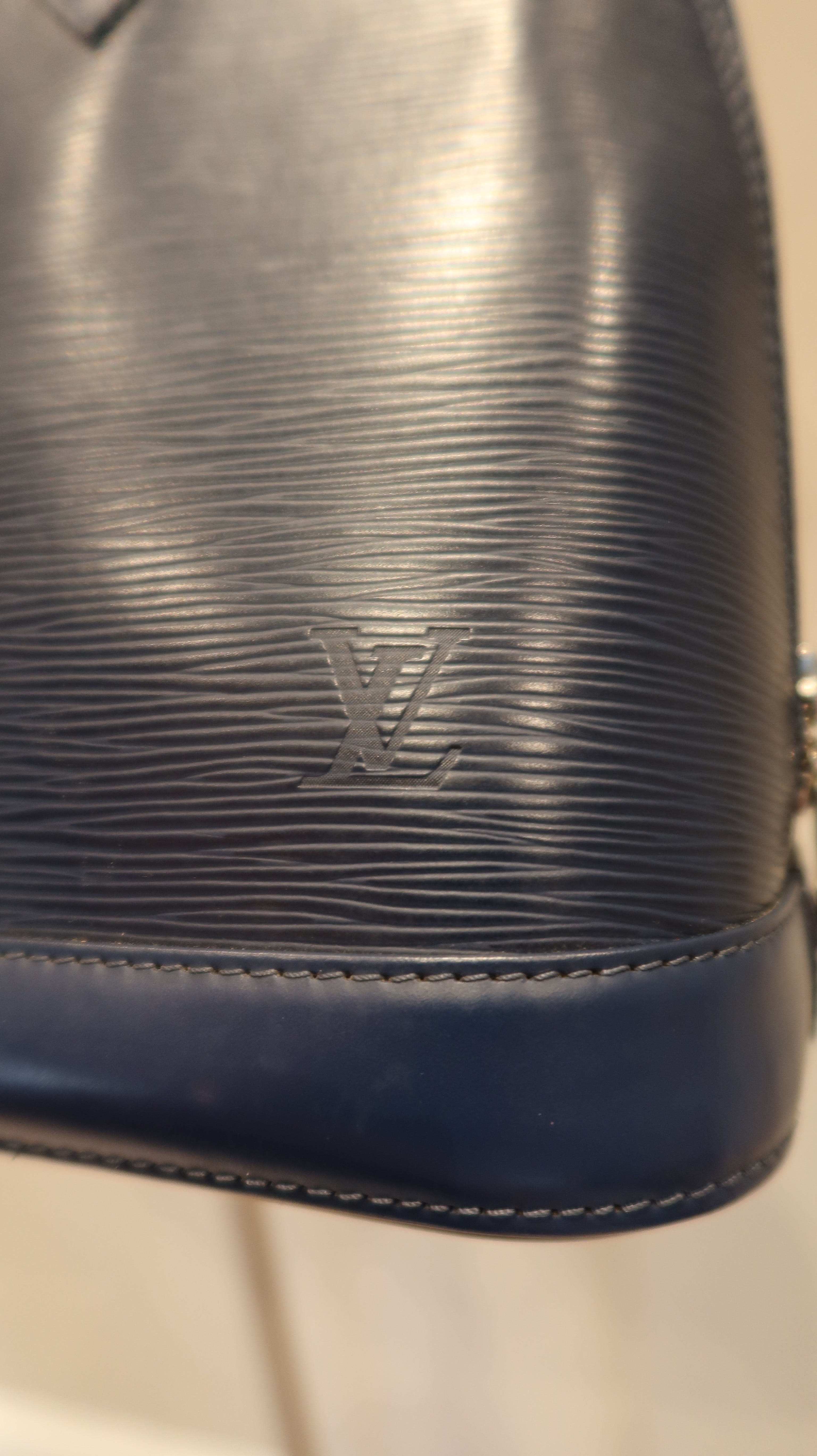 Louis Vuitton Alma PM