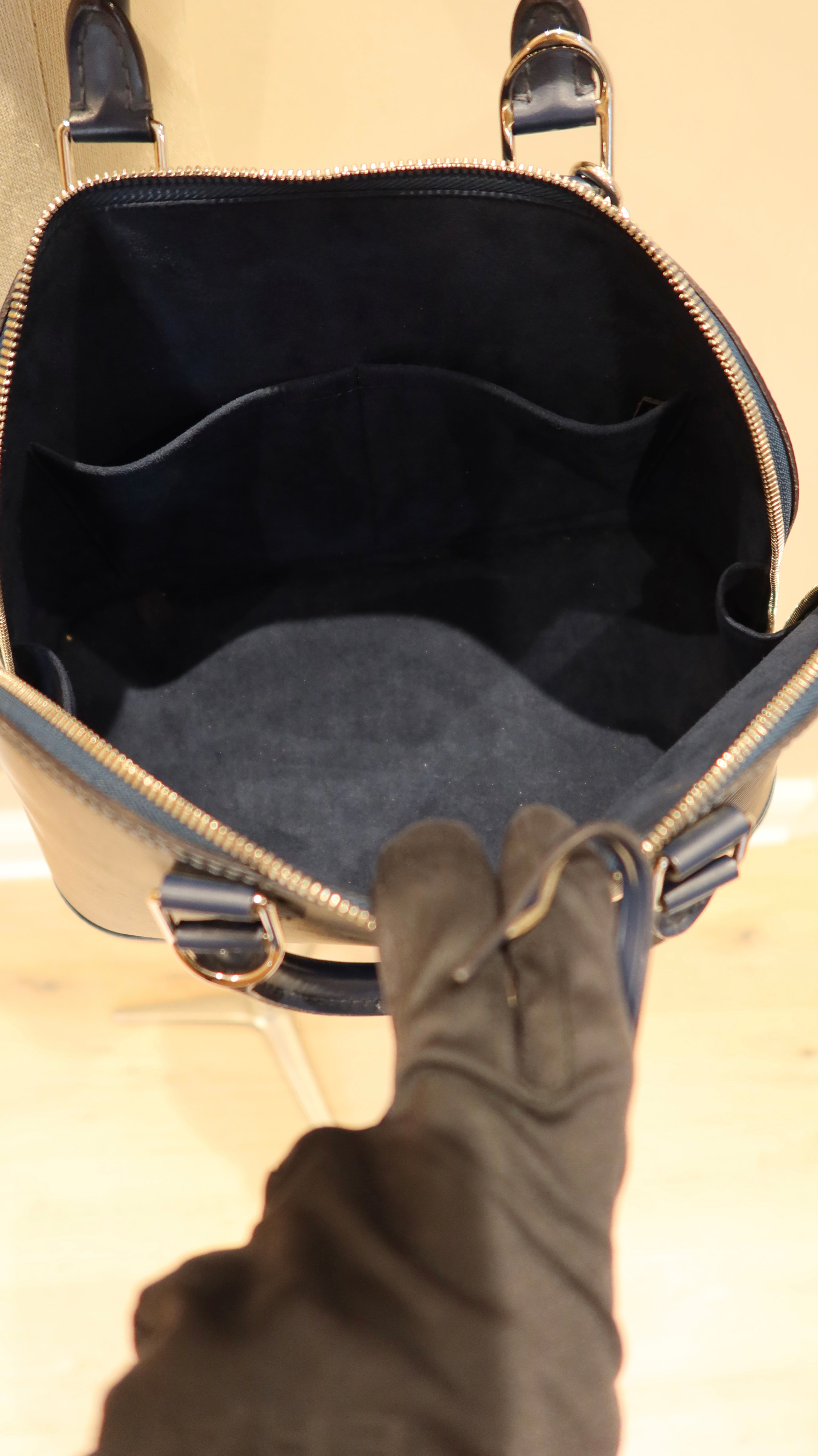 Louis Vuitton Alma PM
