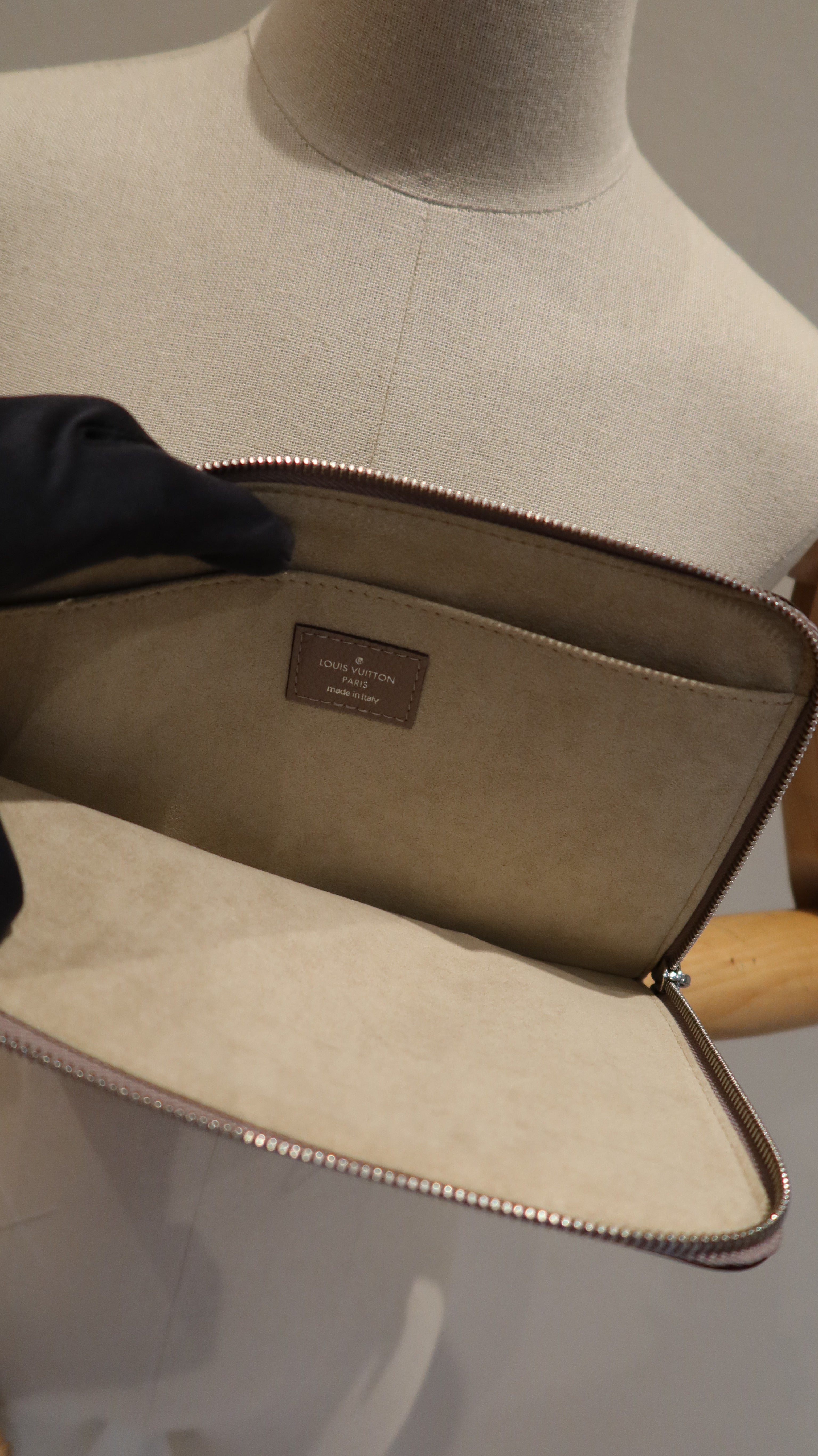 Louis Vuitton Taurillon Pochette Jour PM