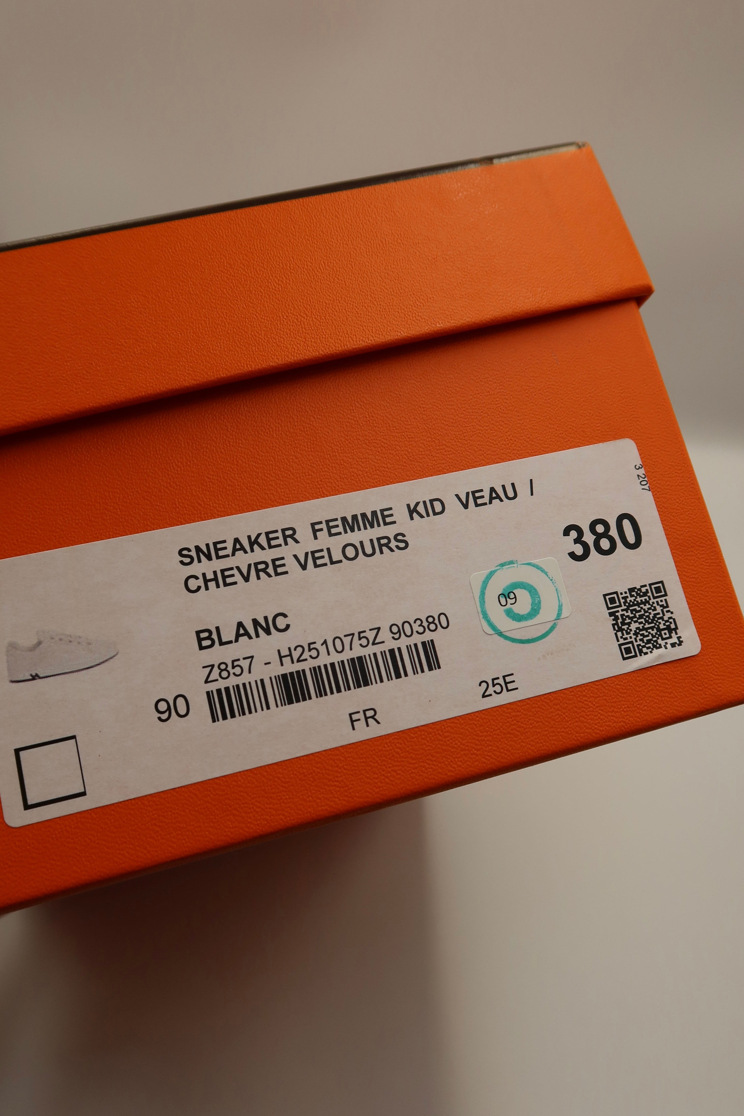 Hermès Sneakers (EU38/Store Fresh)