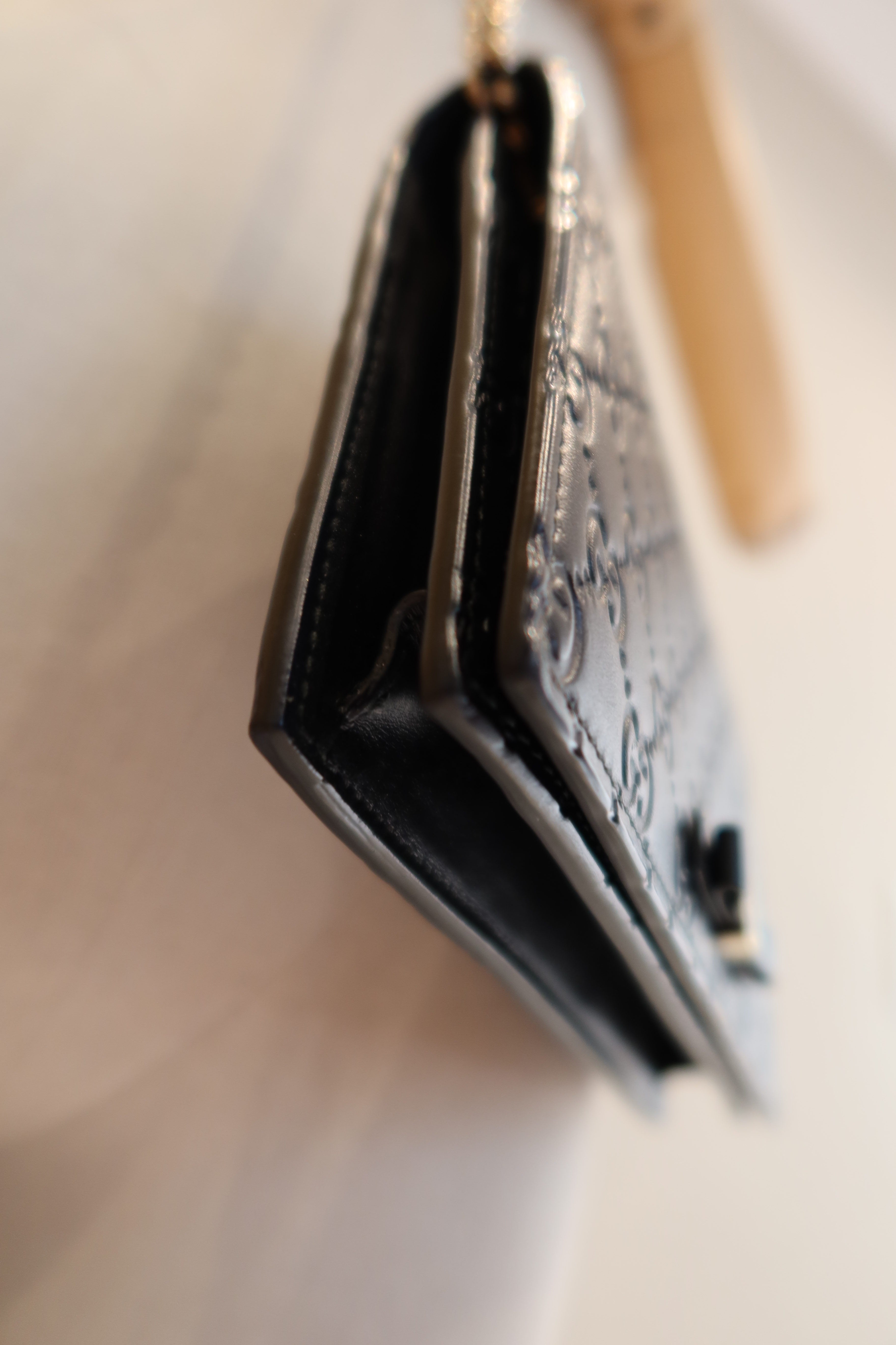Gucci Wallet On Chain