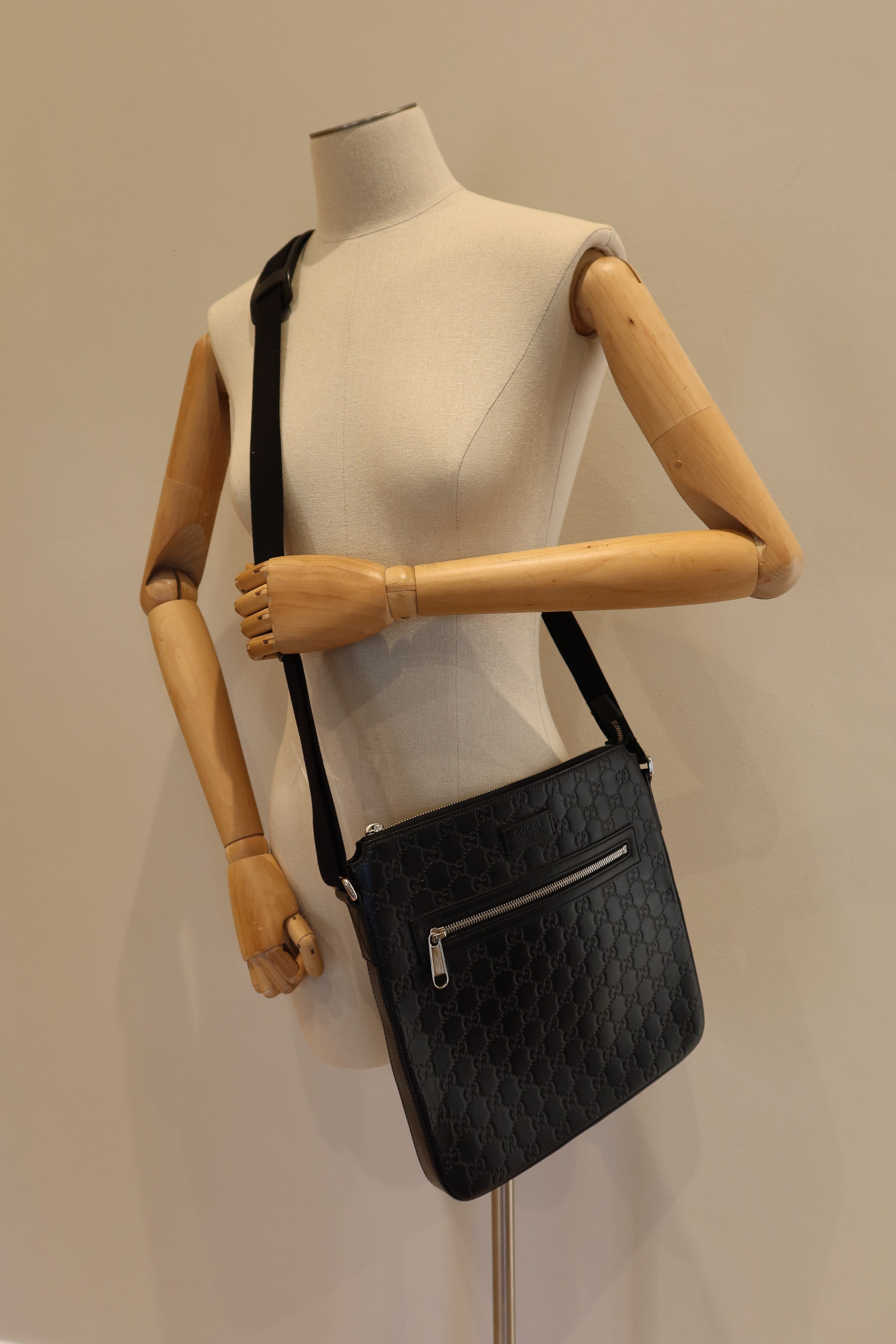 Gucci Messenger Bag