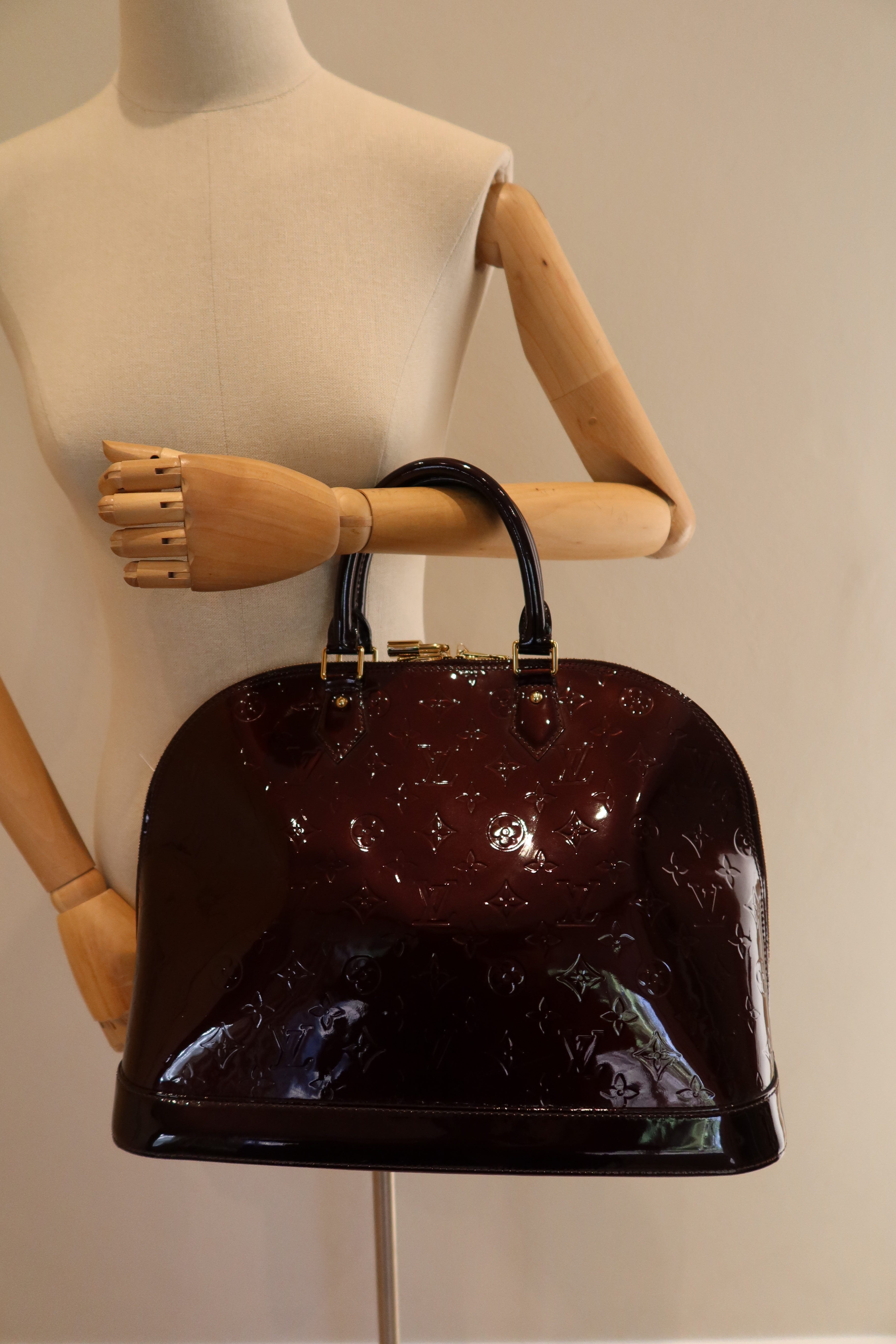 Louis Vuitton Alma GM
