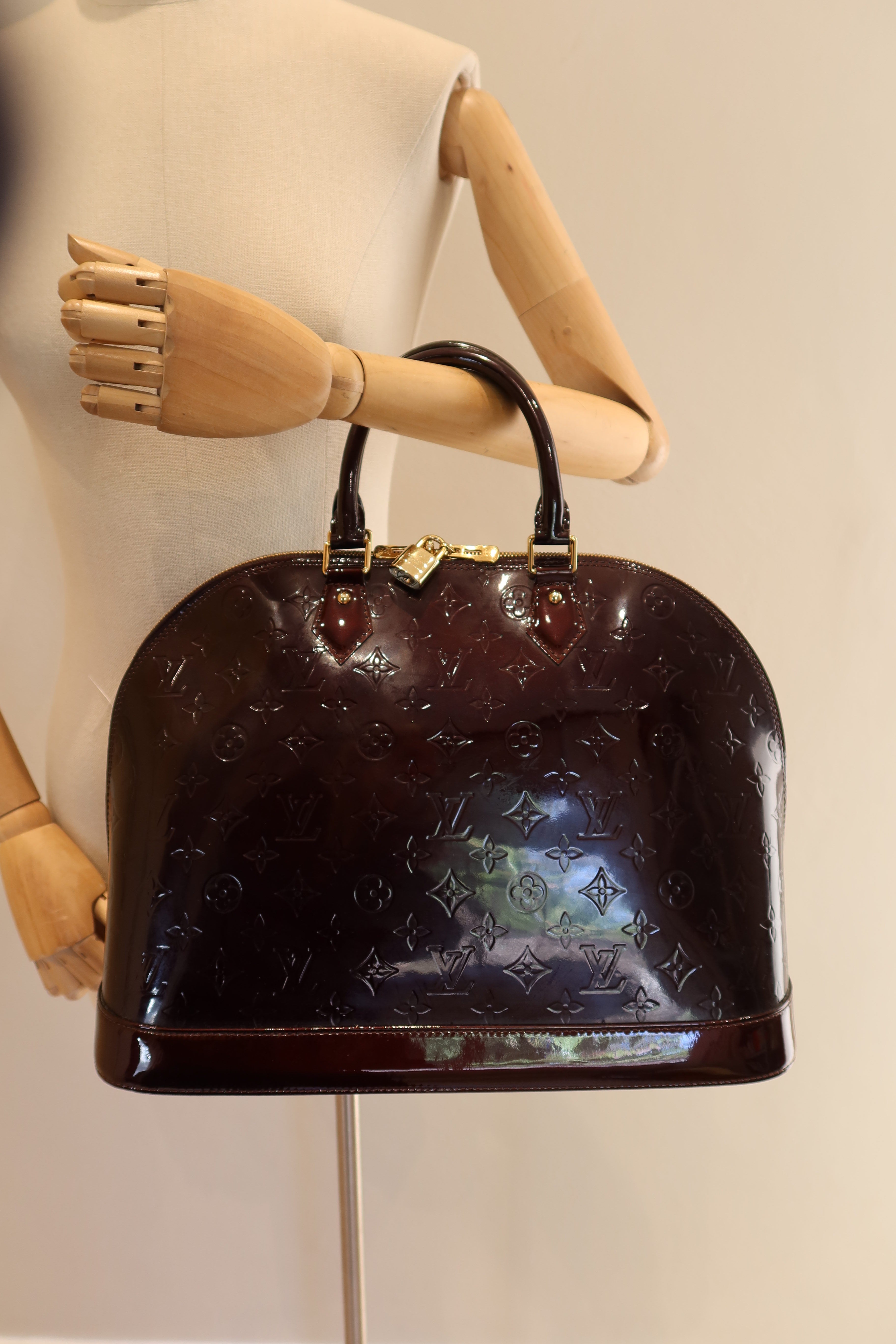Louis Vuitton Alma GM