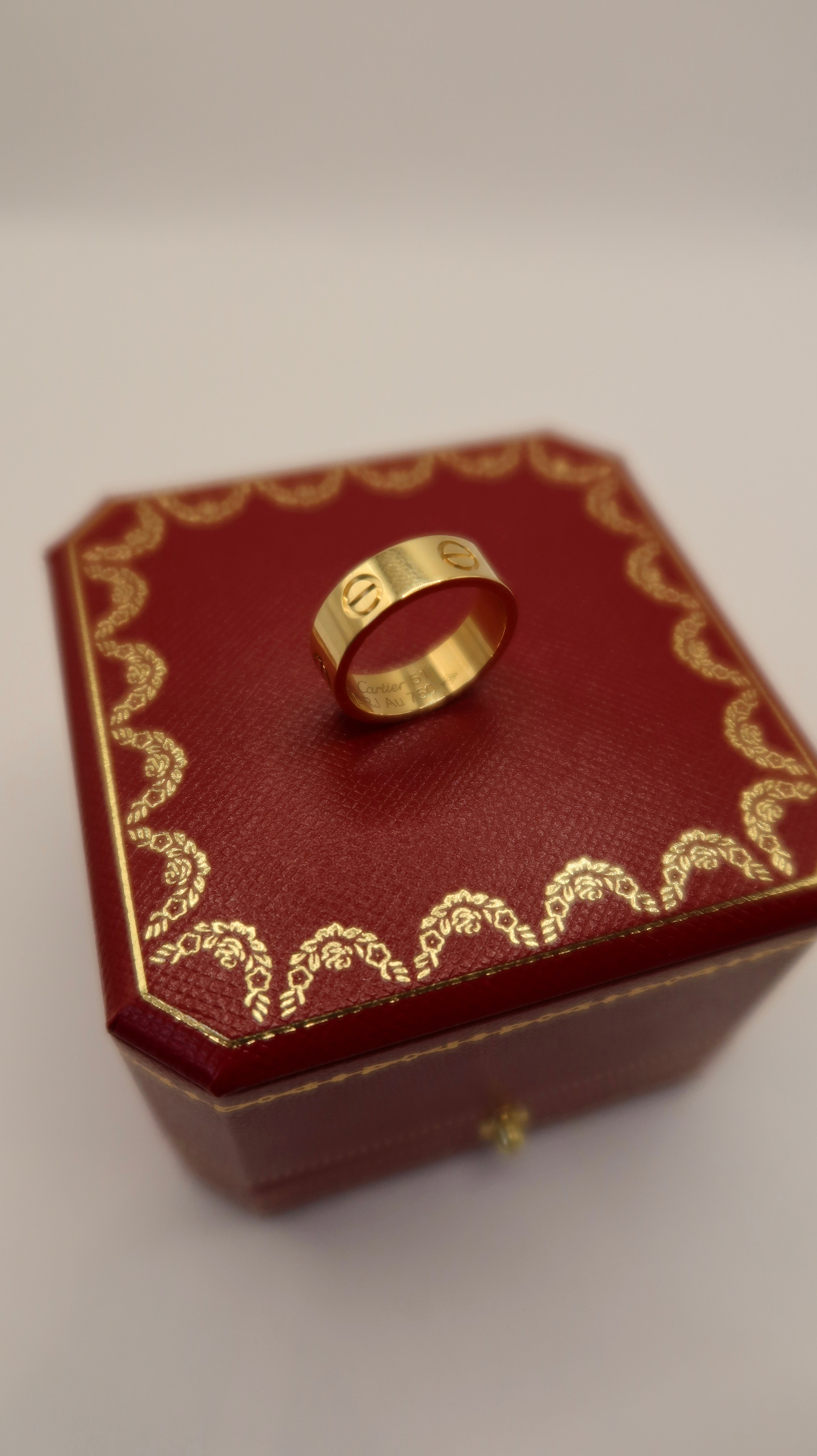 Cartier Love Ring (51/YG)