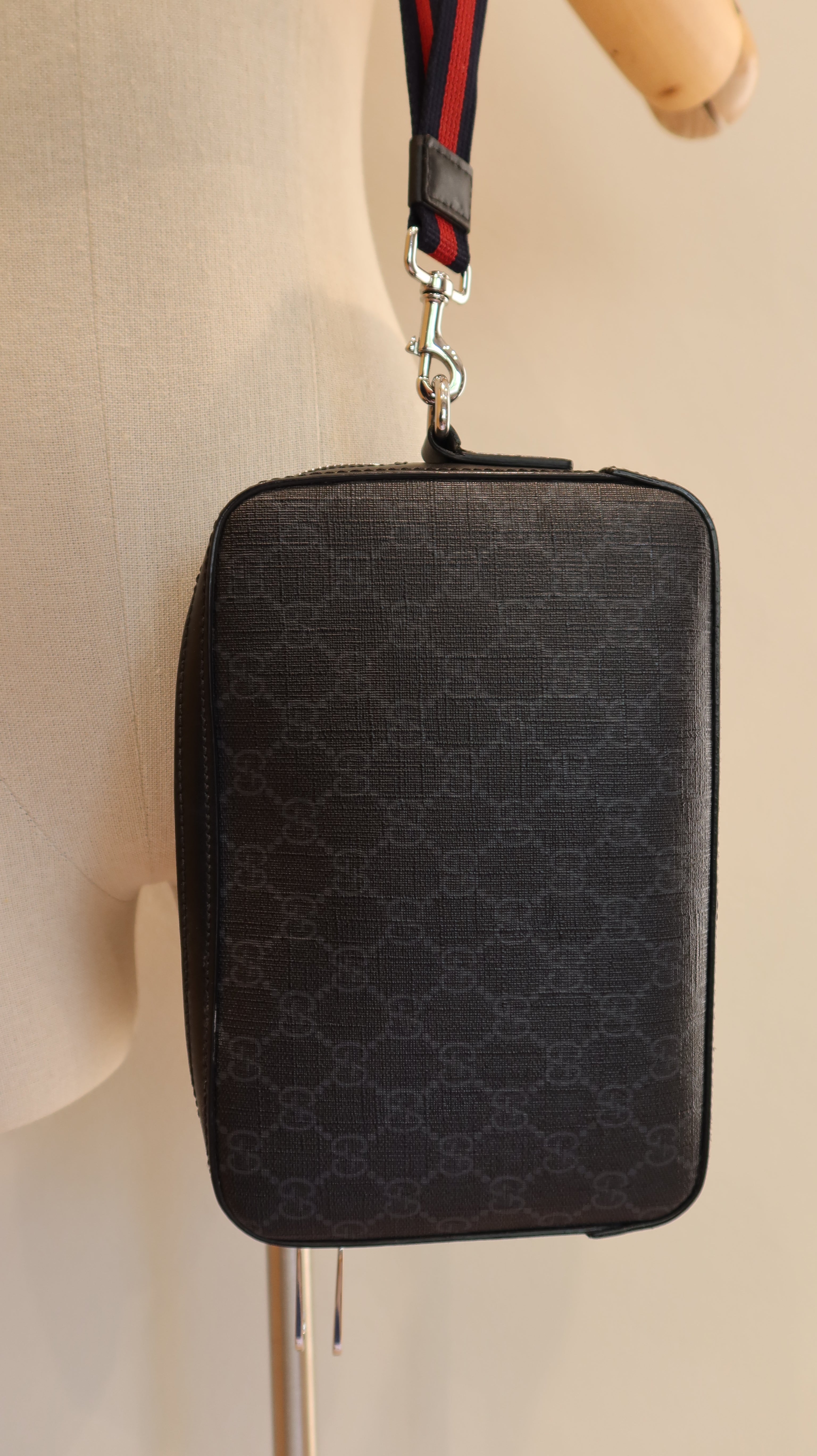 Gucci GG Pouch
