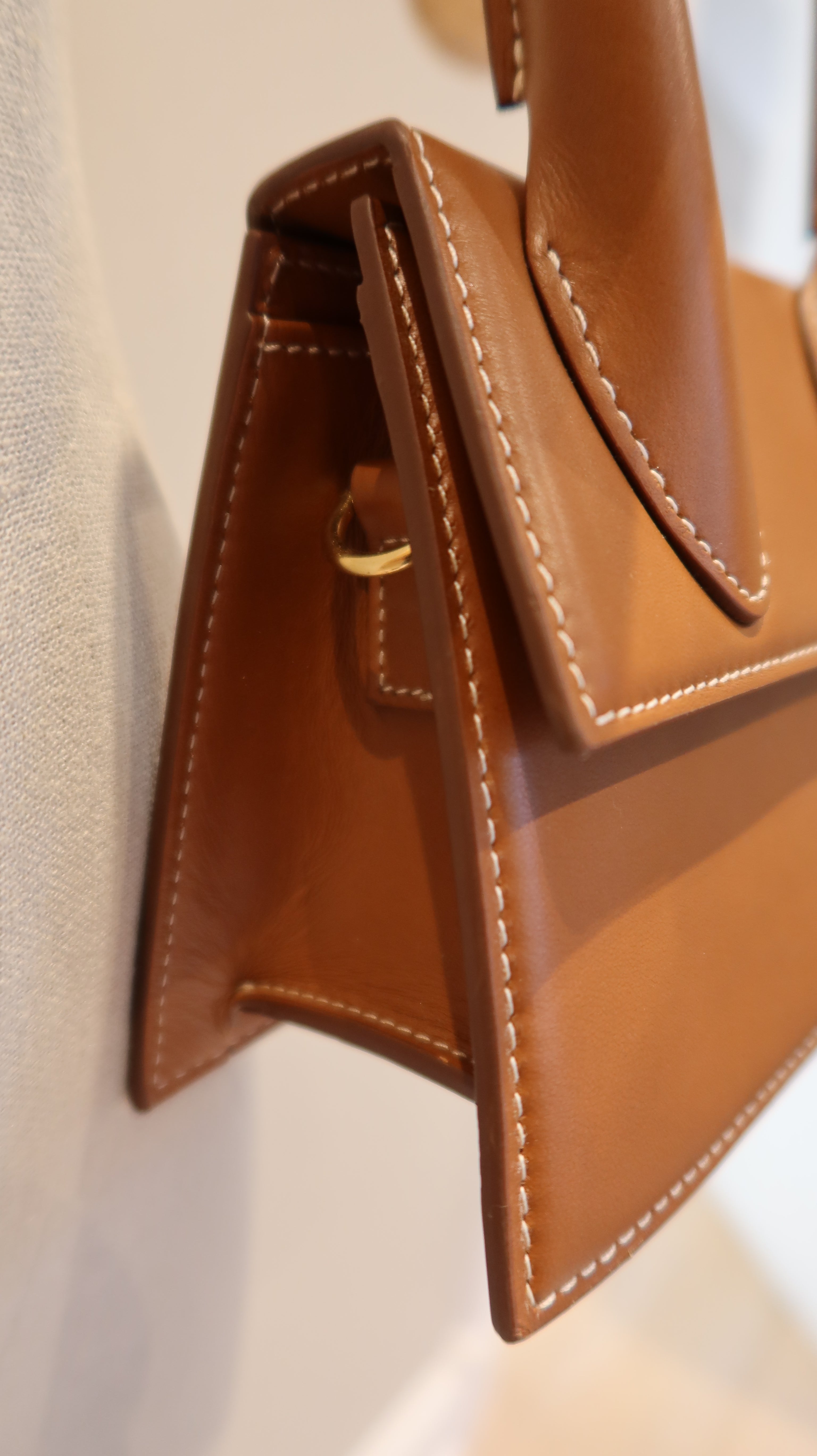 Jacquemus Le Chiquito Moyen Bag