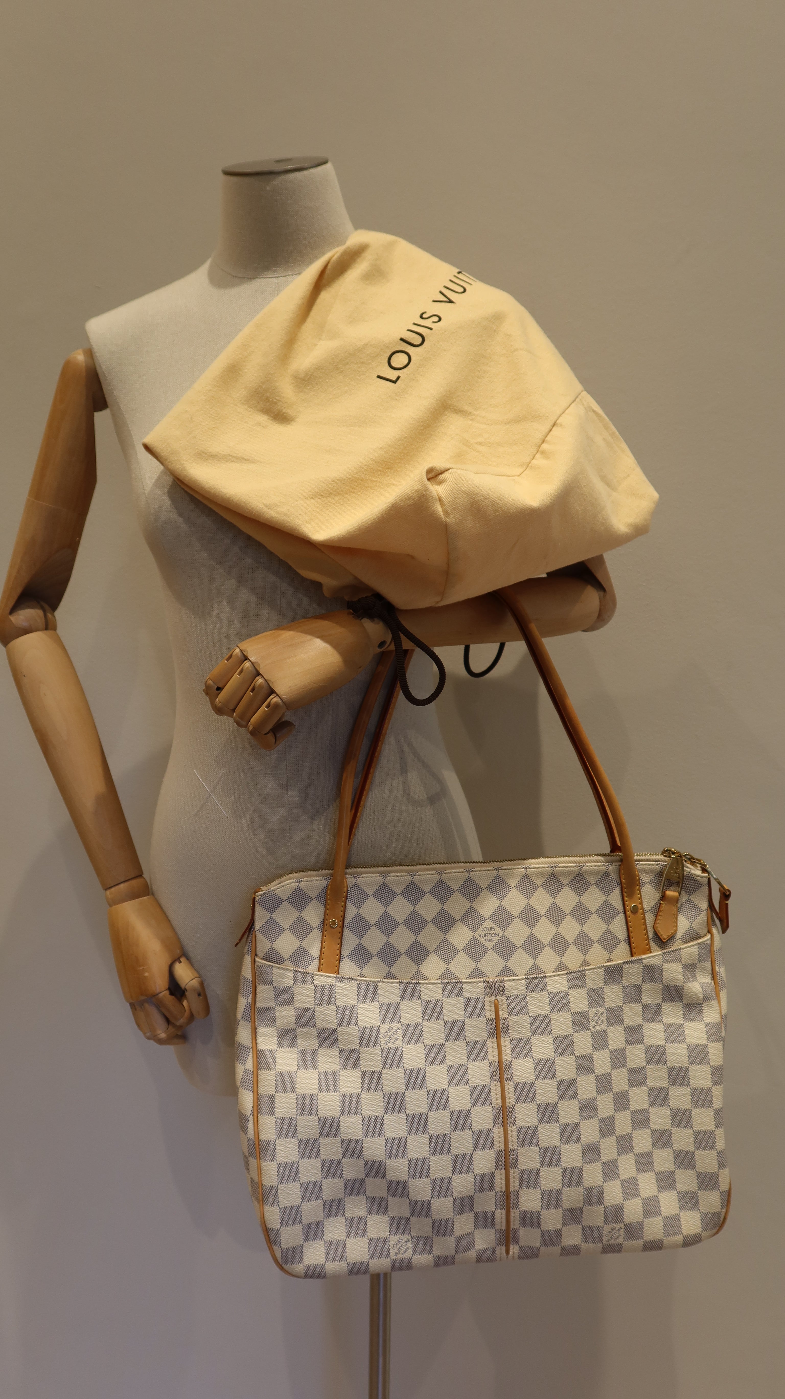 Louis Vuitton Figheri PM Tote