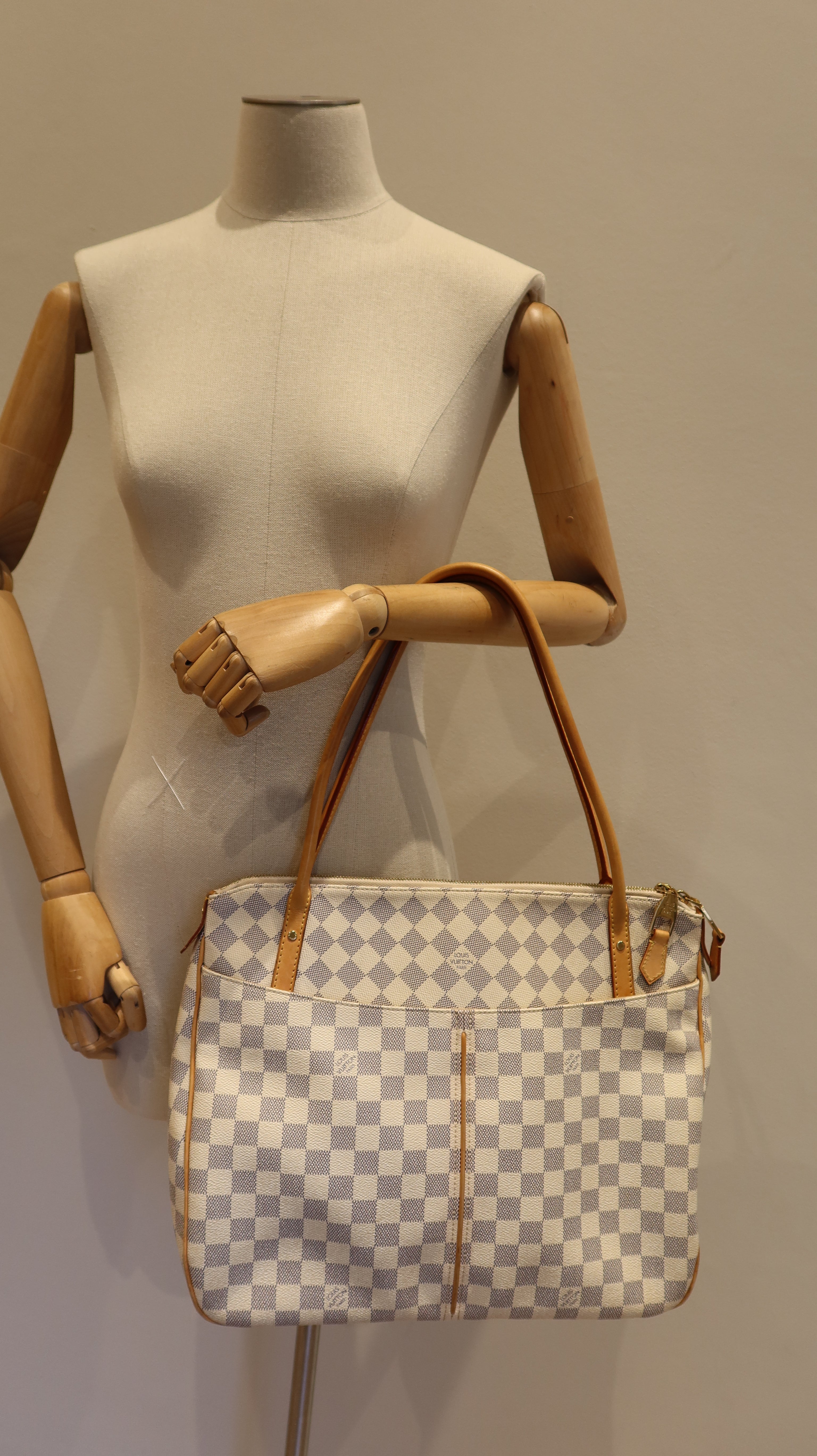 Louis Vuitton Figheri PM Tote