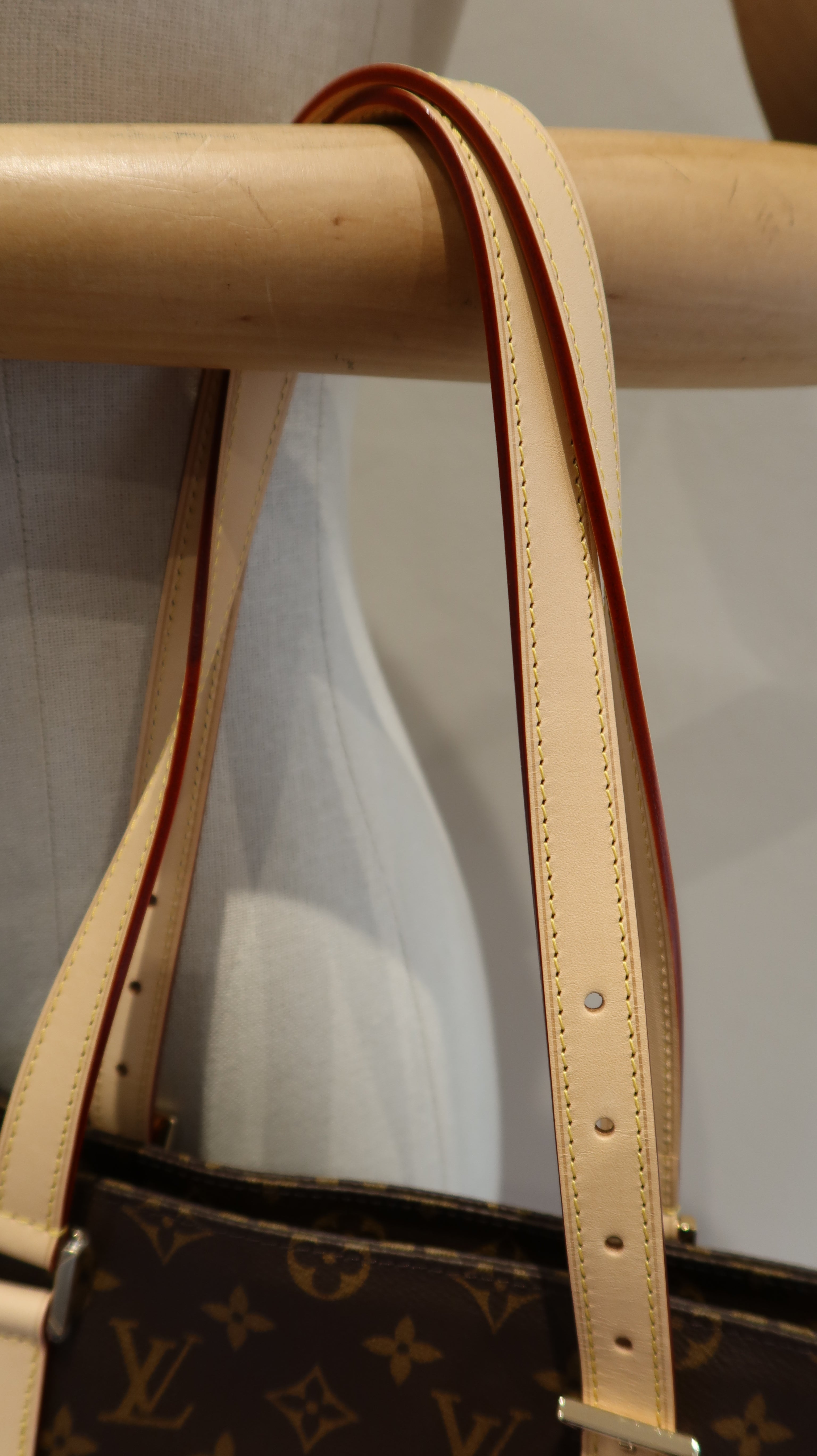 Louis Vuitton Cabas Mezzo Tote