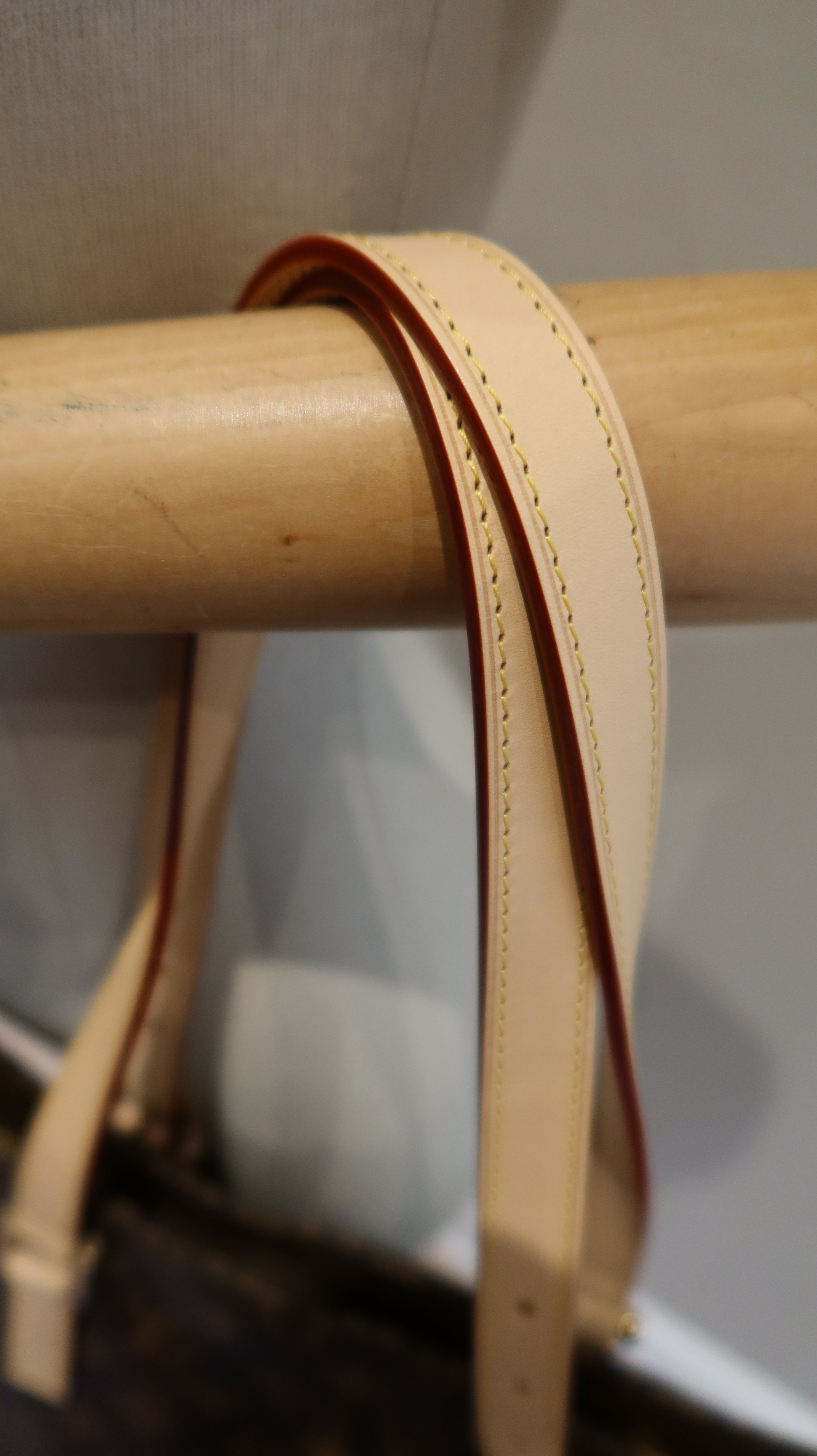 Louis Vuitton Cabas Mezzo Tote
