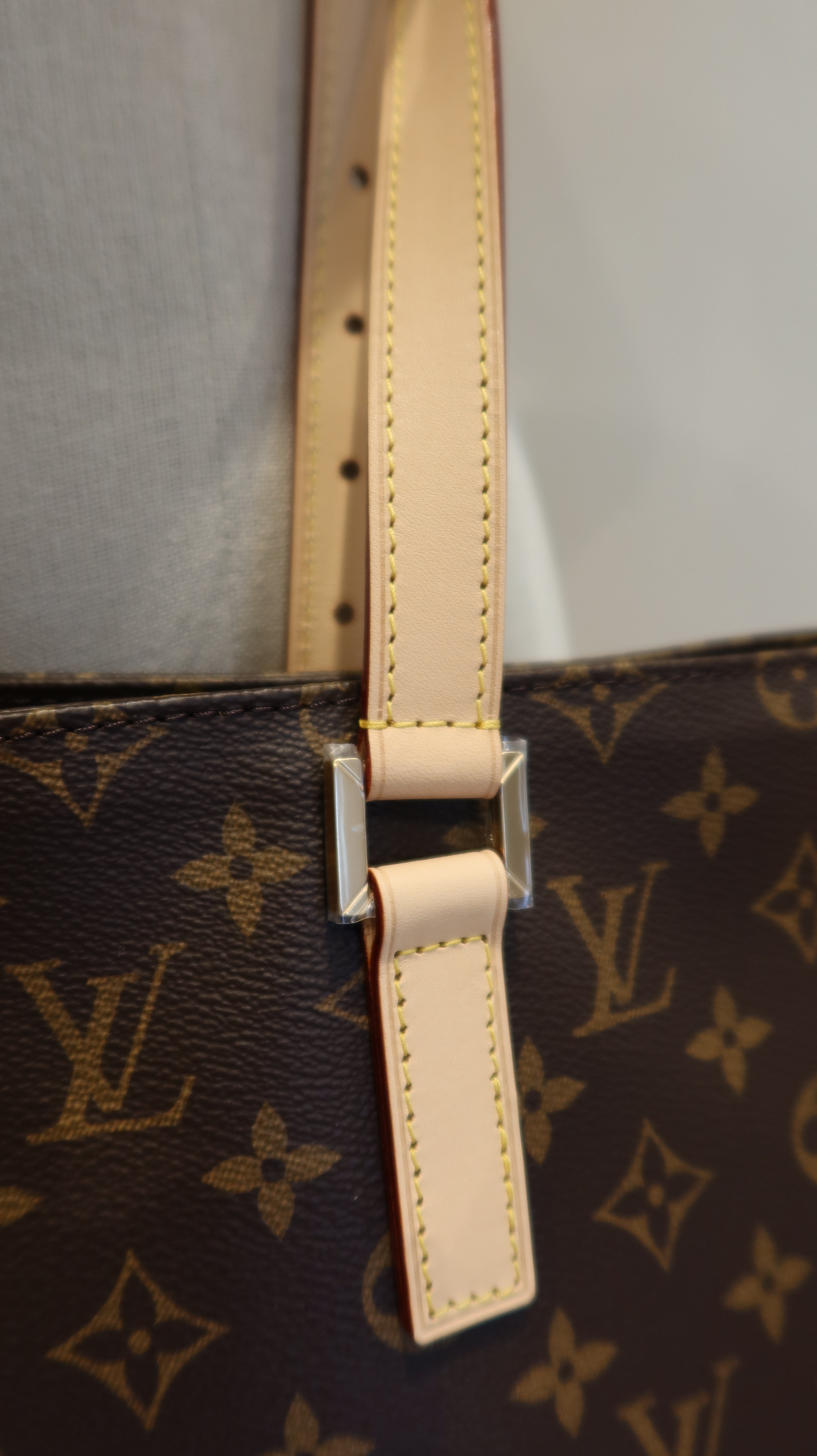 Louis Vuitton Cabas Mezzo Tote