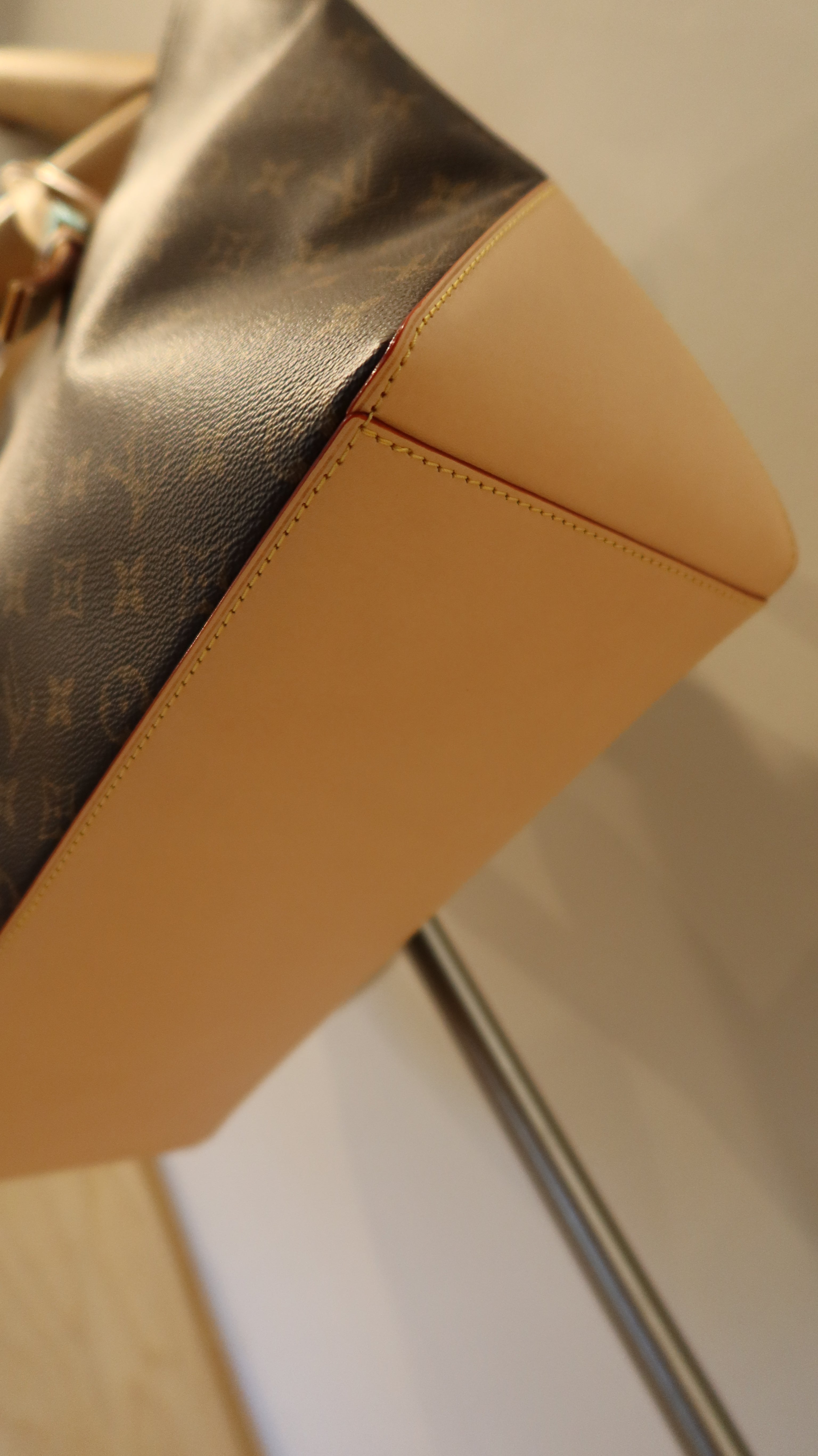 Louis Vuitton Cabas Mezzo Tote