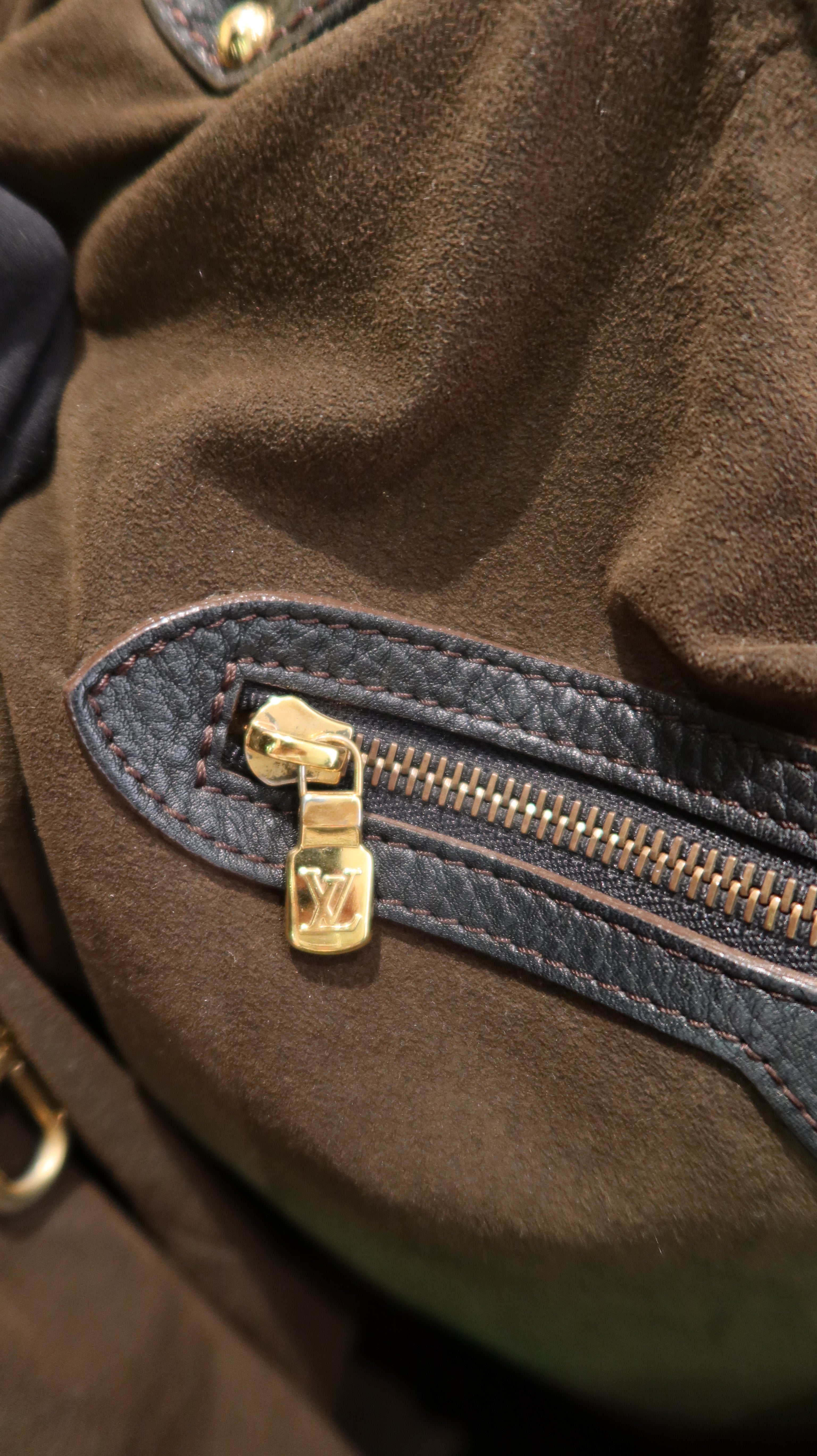 Louis Vuitton Hobo Bag