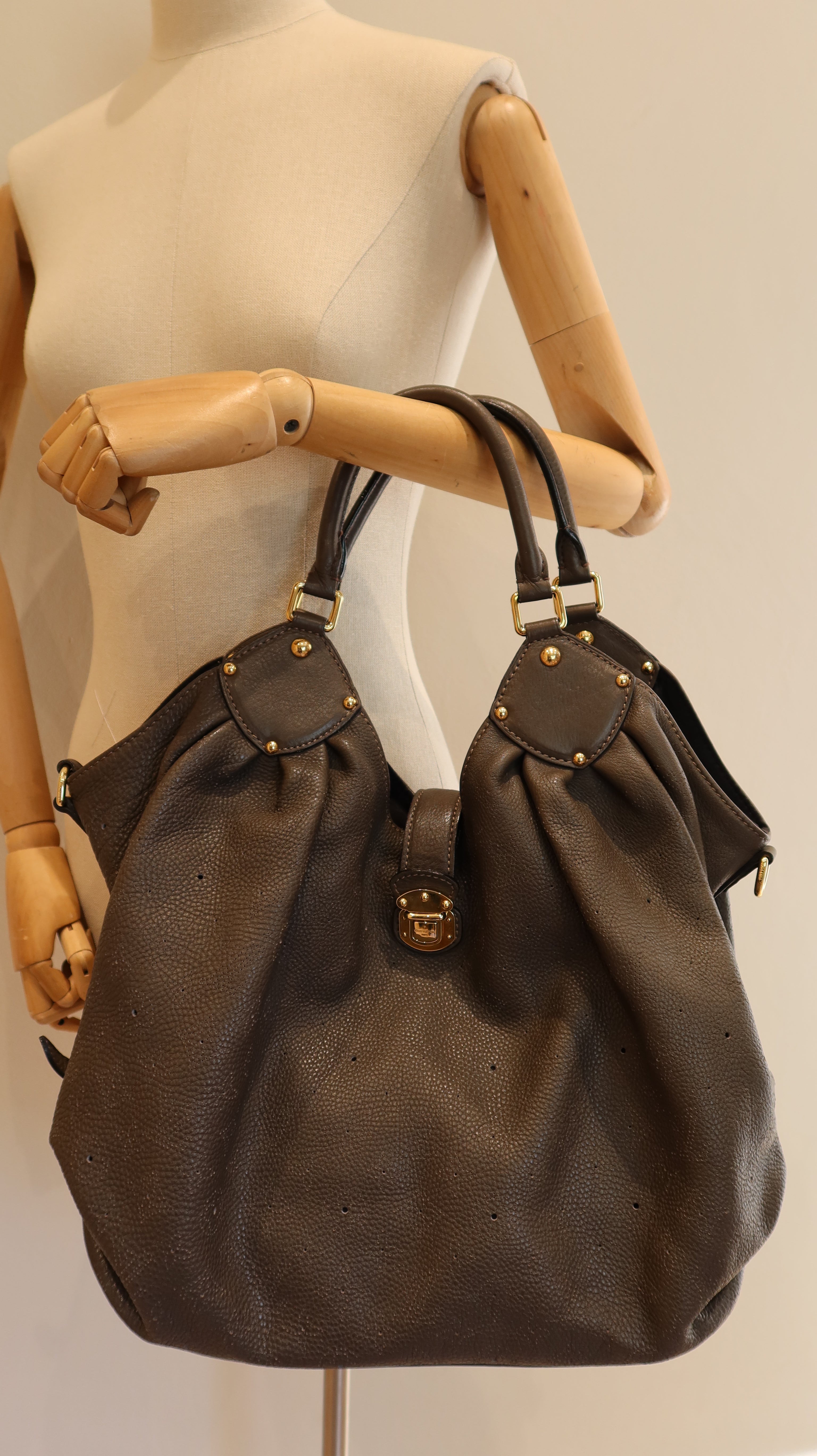 Louis Vuitton Mahina L Bag